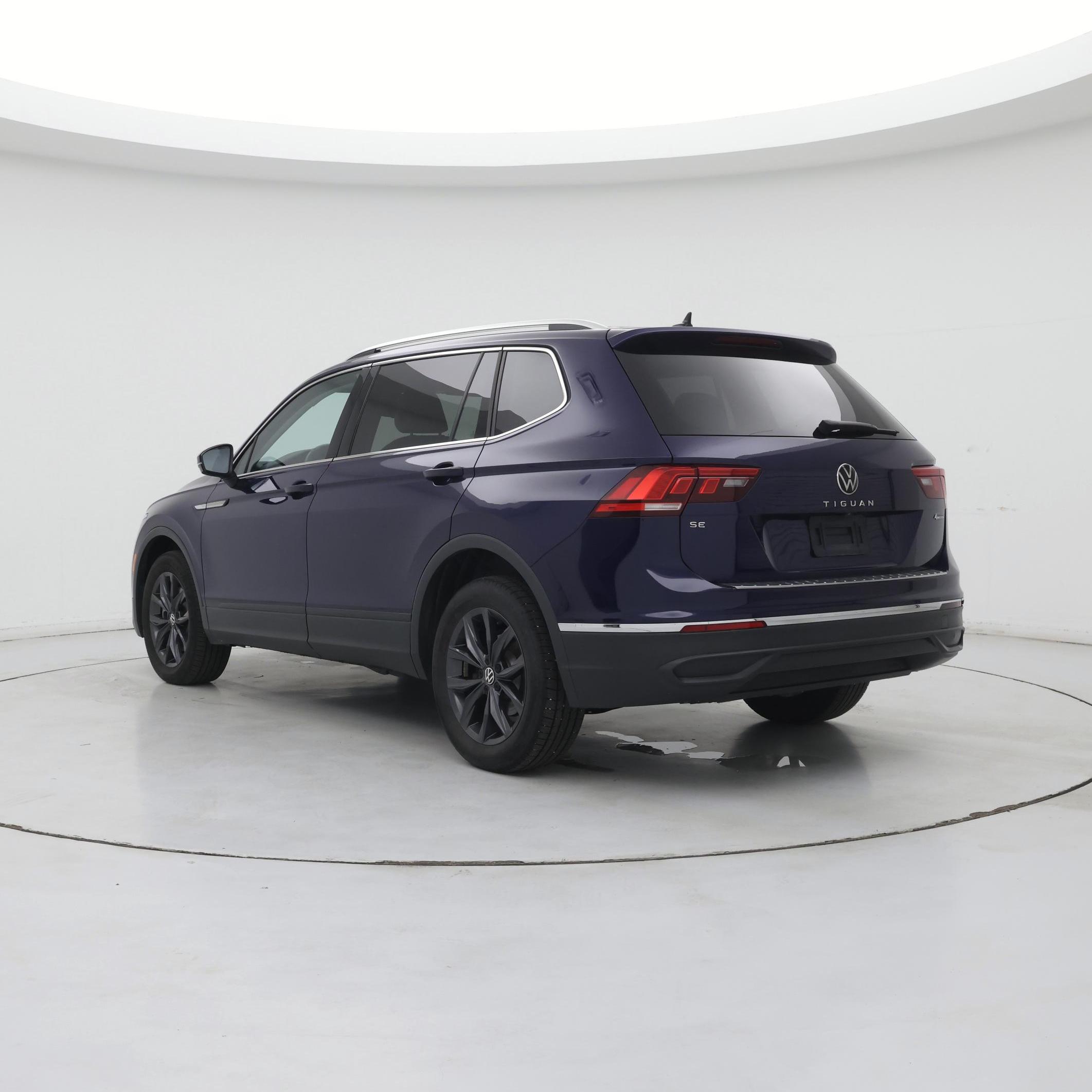 Thumbnail: 2022 Volkswagen Tiguan - 2
