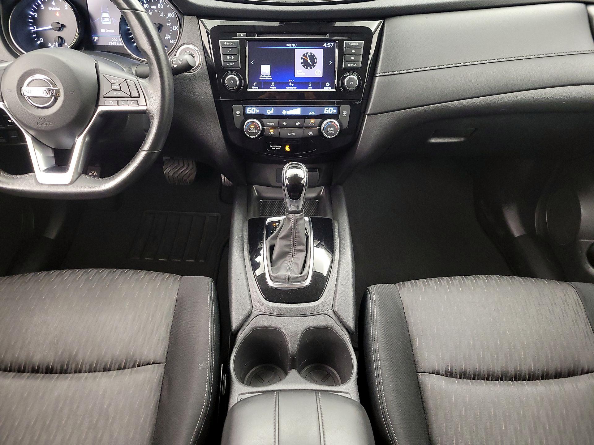 Thumbnail: 2019 Nissan Rogue - 17