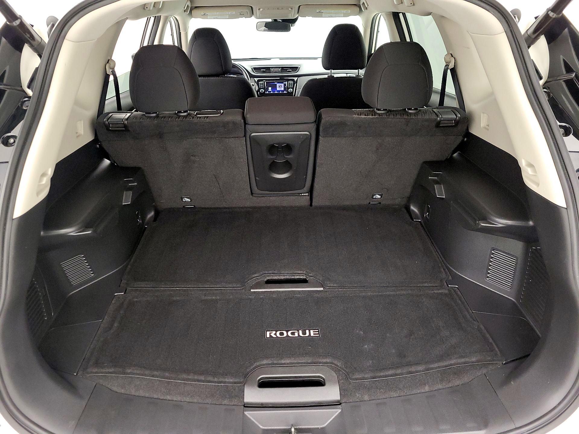 Thumbnail: 2019 Nissan Rogue - 20