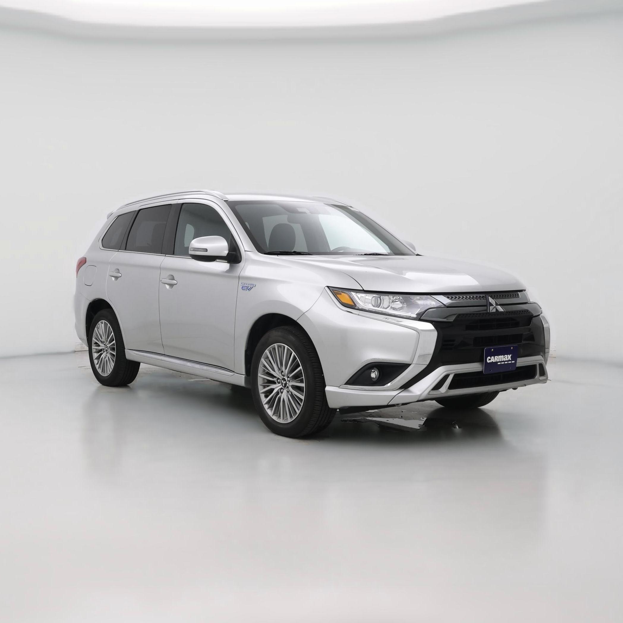 Thumbnail: 2022 Mitsubishi Outlander - 1