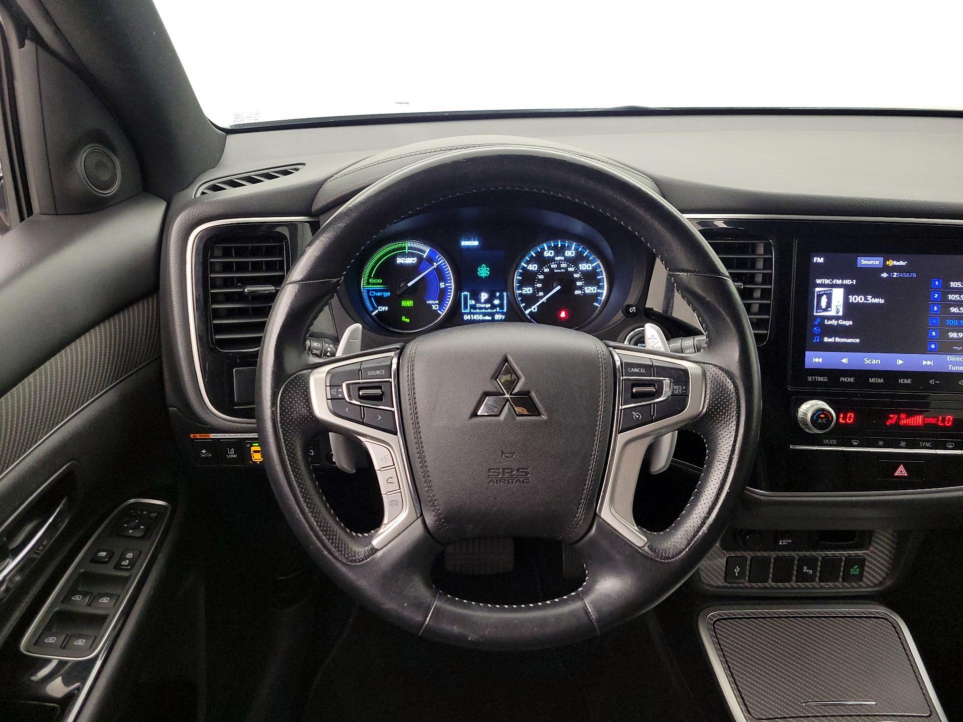 Thumbnail: 2022 Mitsubishi Outlander - 10