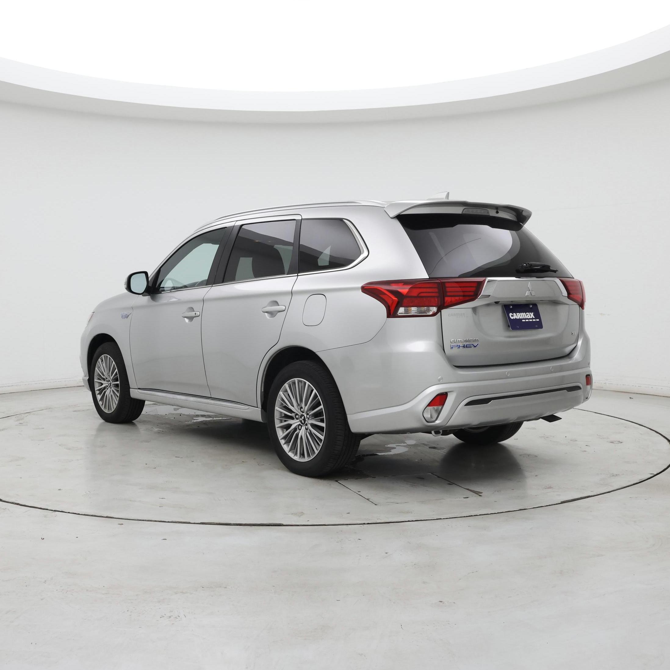Thumbnail: 2022 Mitsubishi Outlander - 2