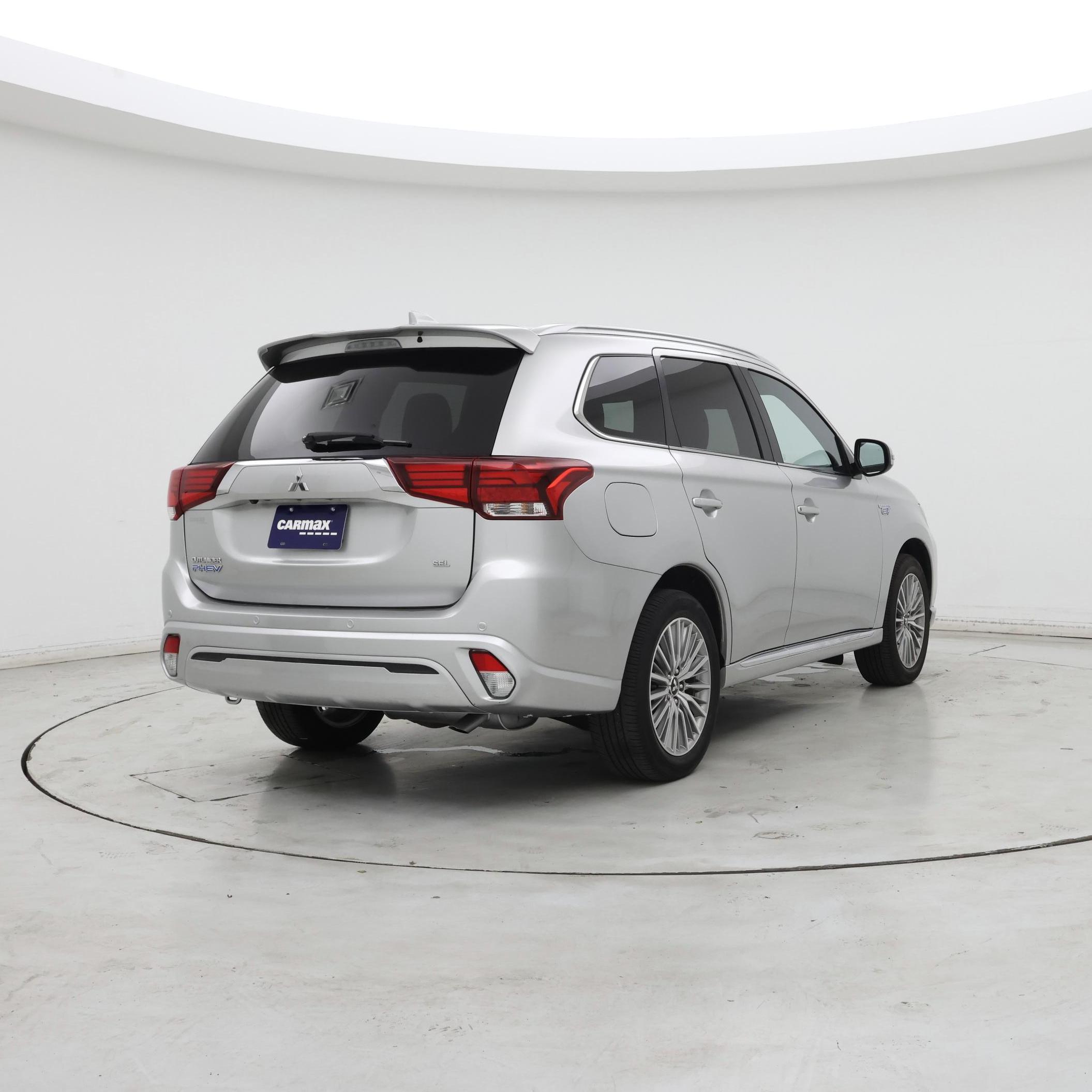 Thumbnail: 2022 Mitsubishi Outlander - 8