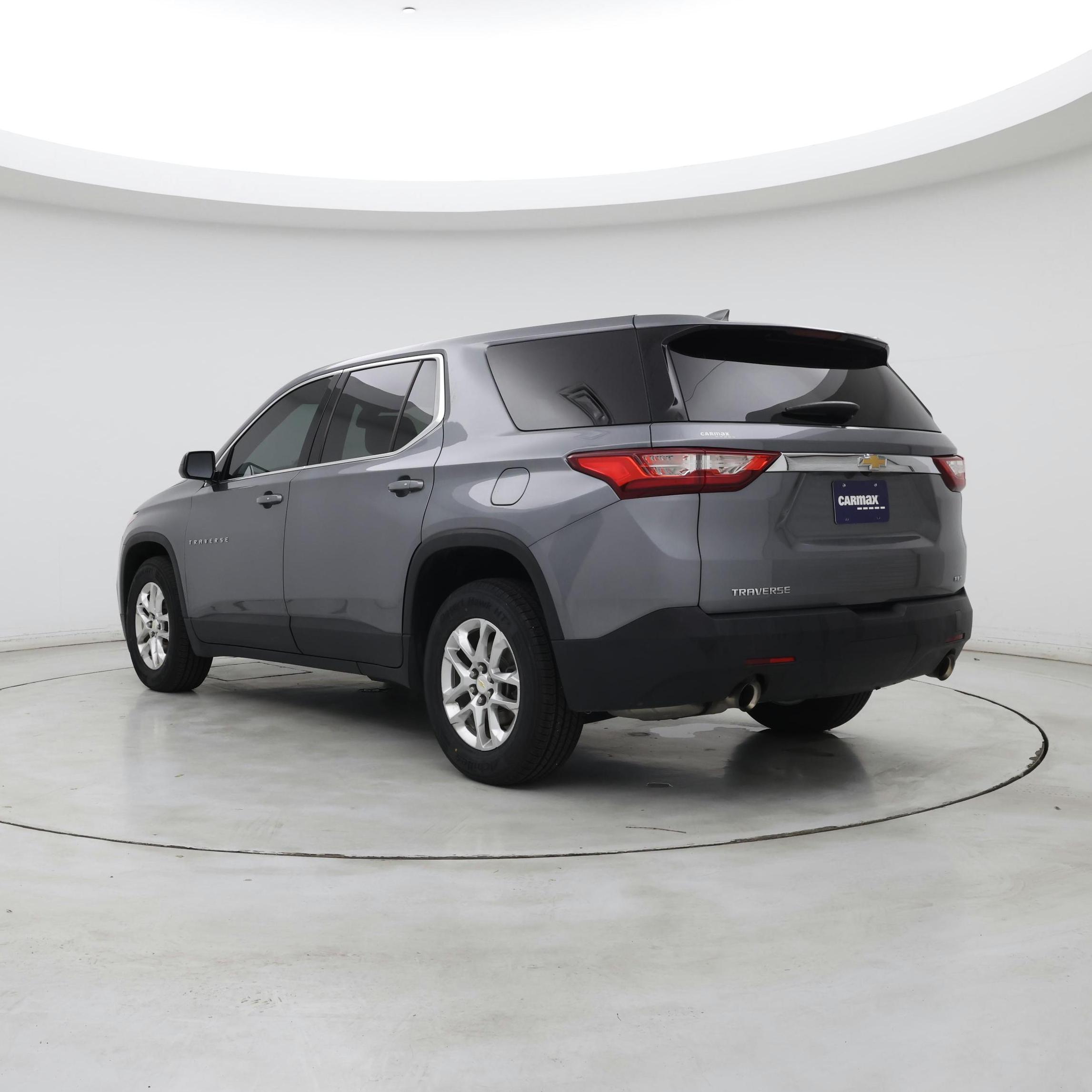 Thumbnail: 2019 Chevrolet Traverse - 2