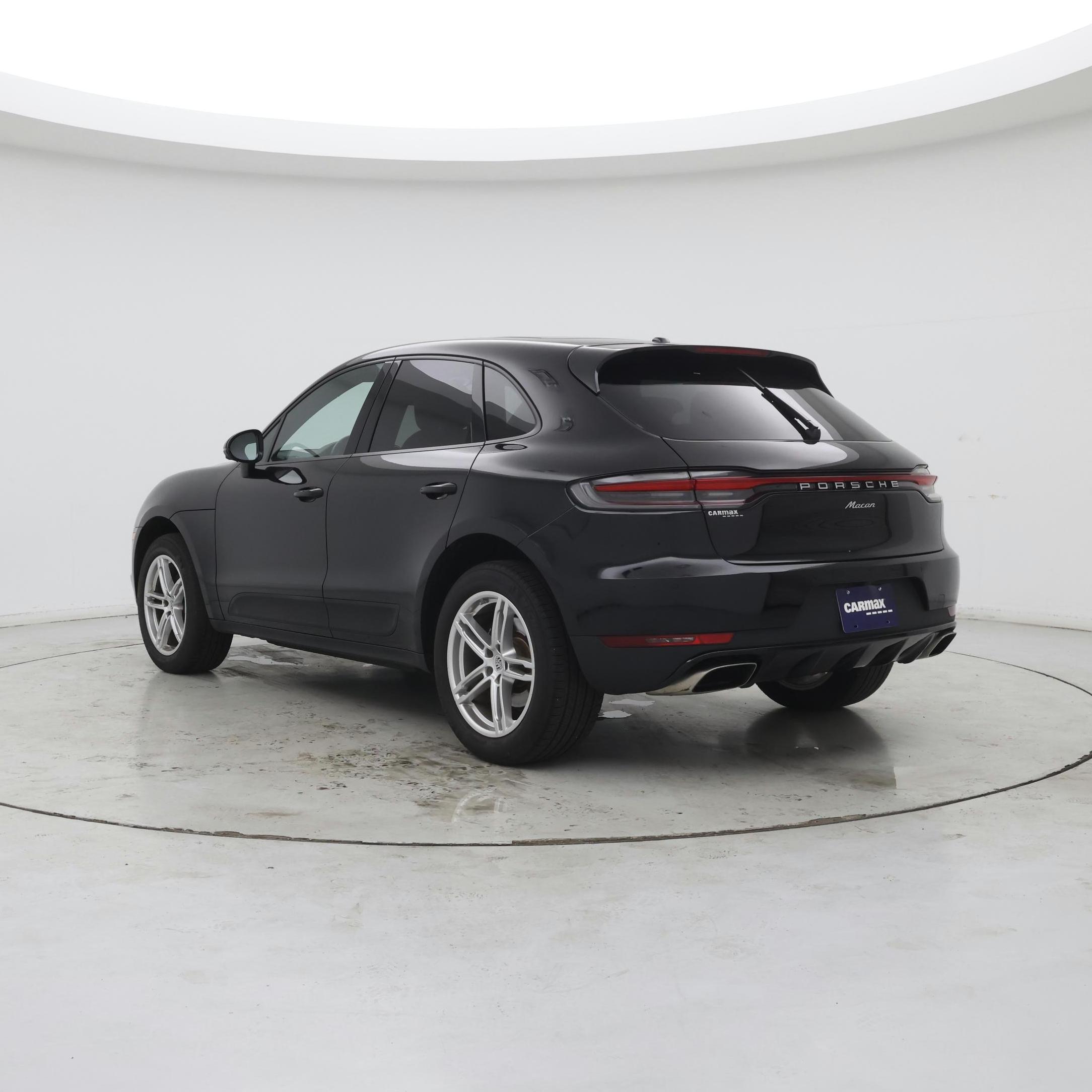 Thumbnail: 2021 Porsche Macan - 2