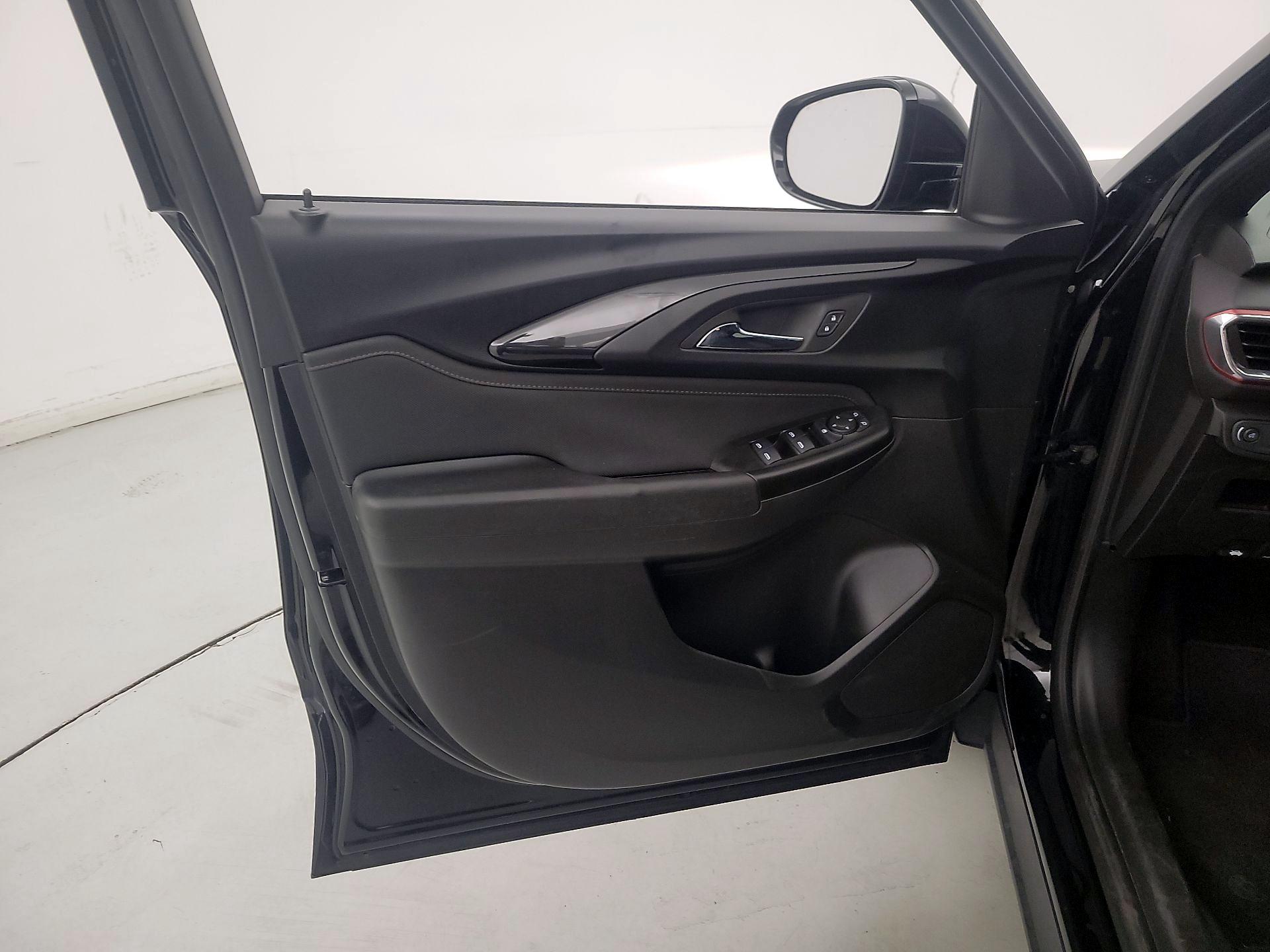 Thumbnail: 2022 Chevrolet TrailBlazer - 12