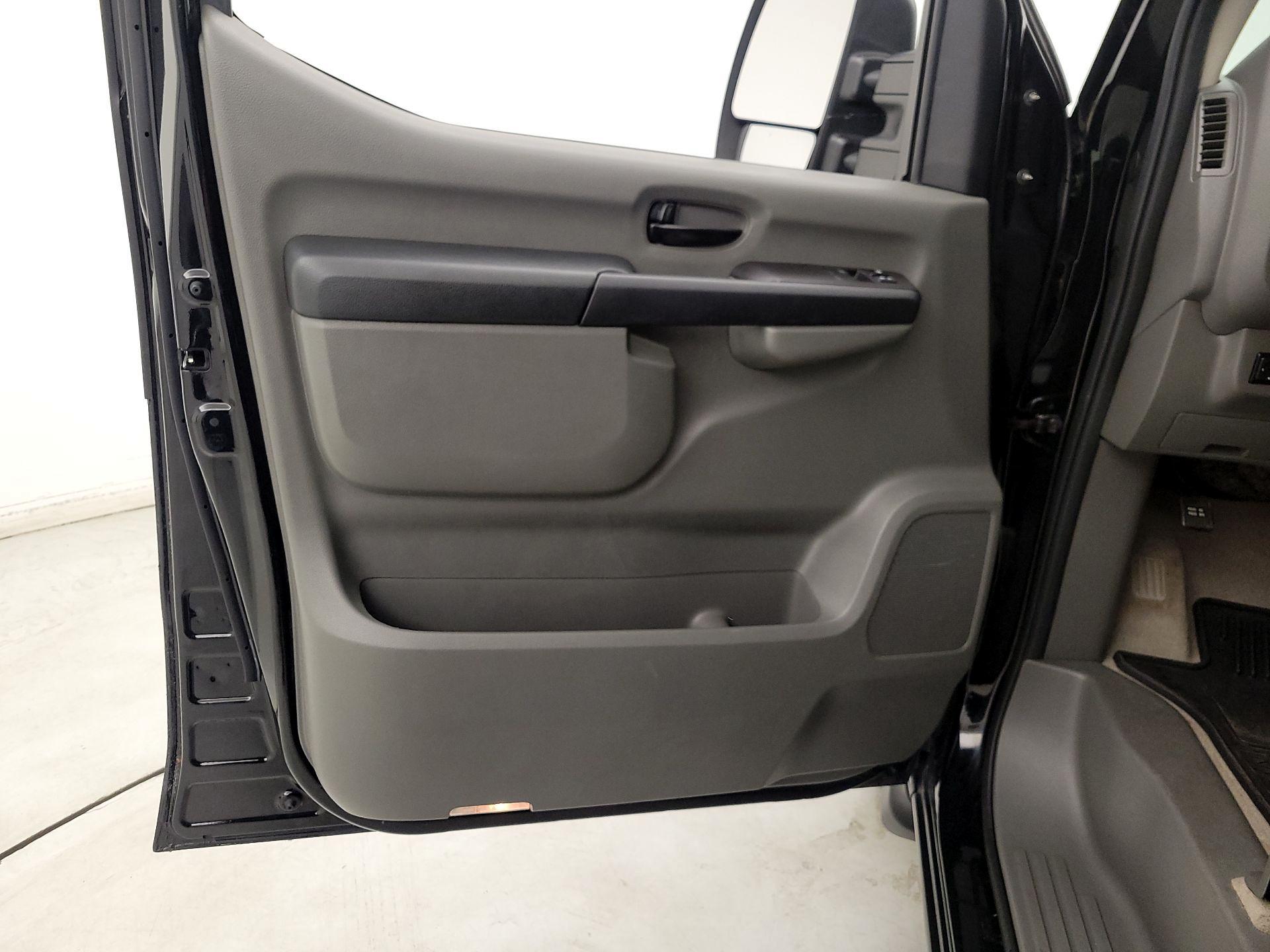 Thumbnail: 2016 Nissan NV - 12