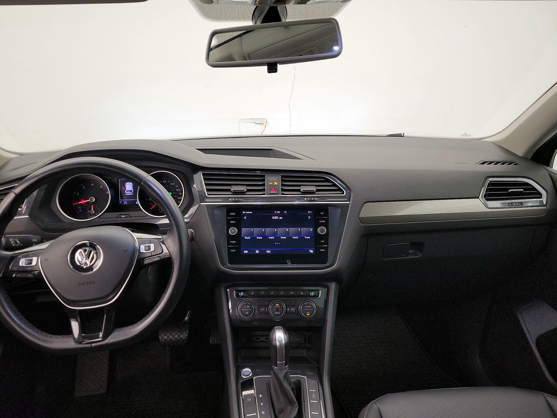 Thumbnail: 2019 Volkswagen Tiguan - 9