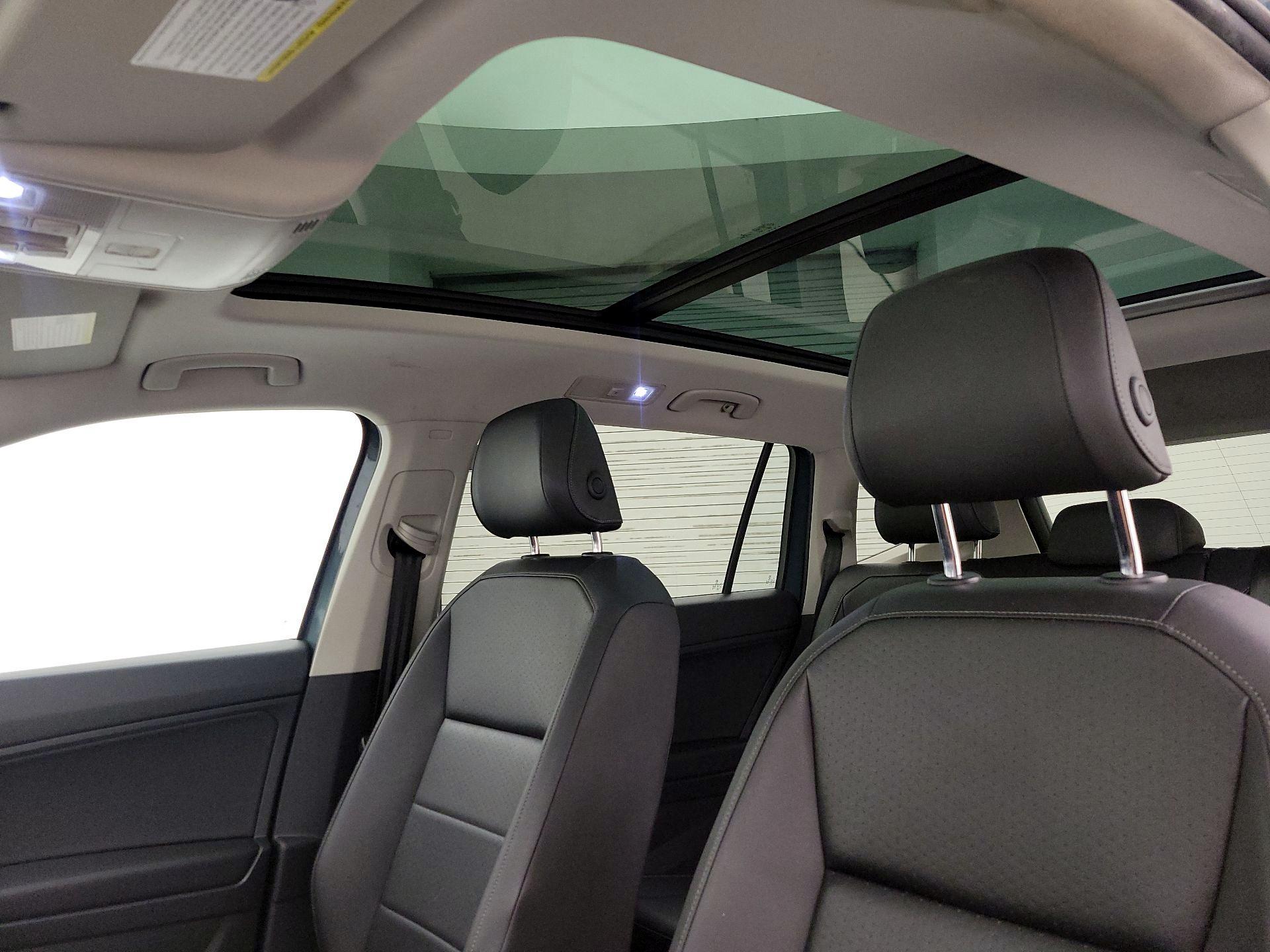 Thumbnail: 2019 Volkswagen Tiguan - 19