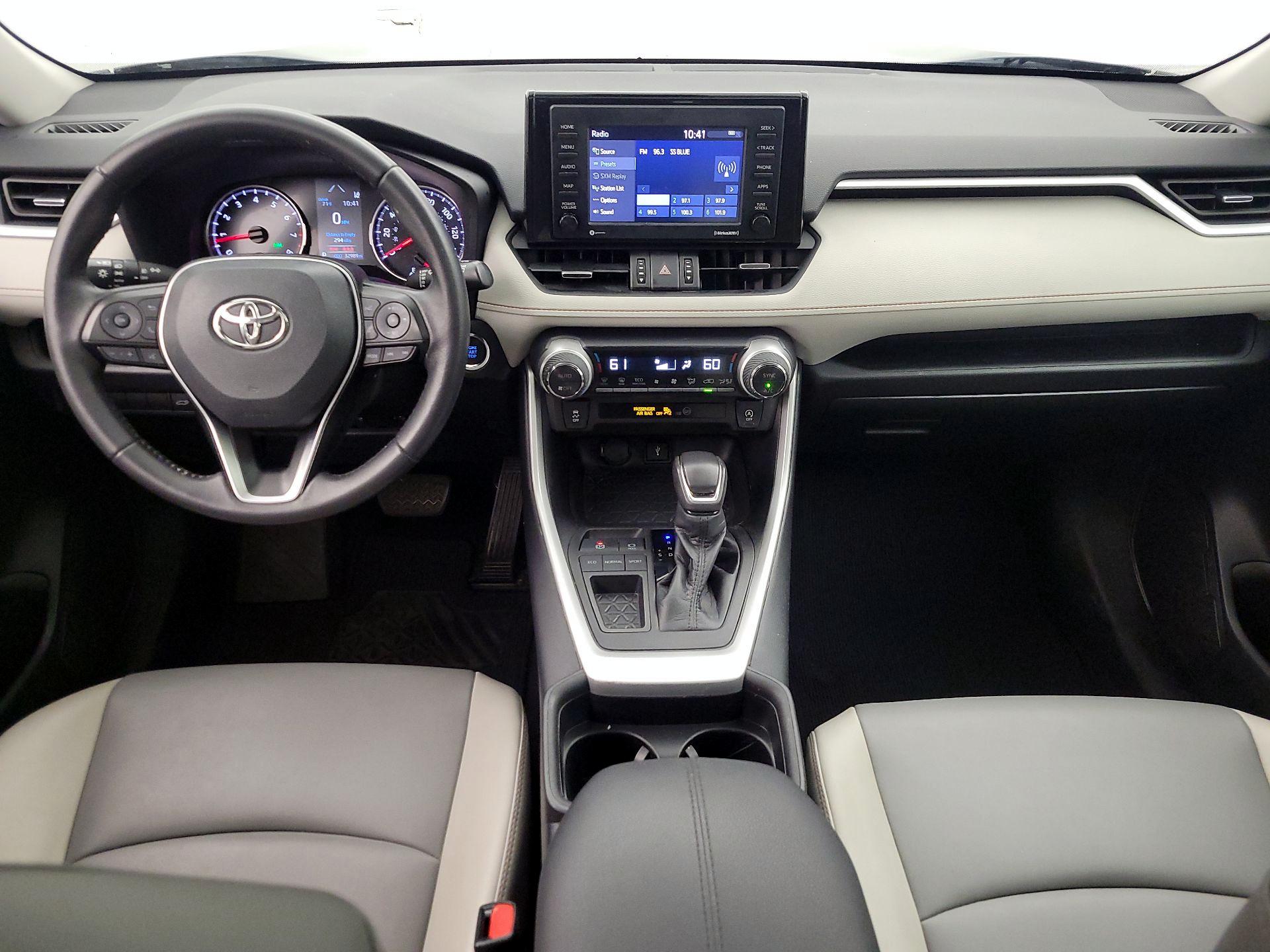 Thumbnail: 2021 Toyota RAV4 - 9