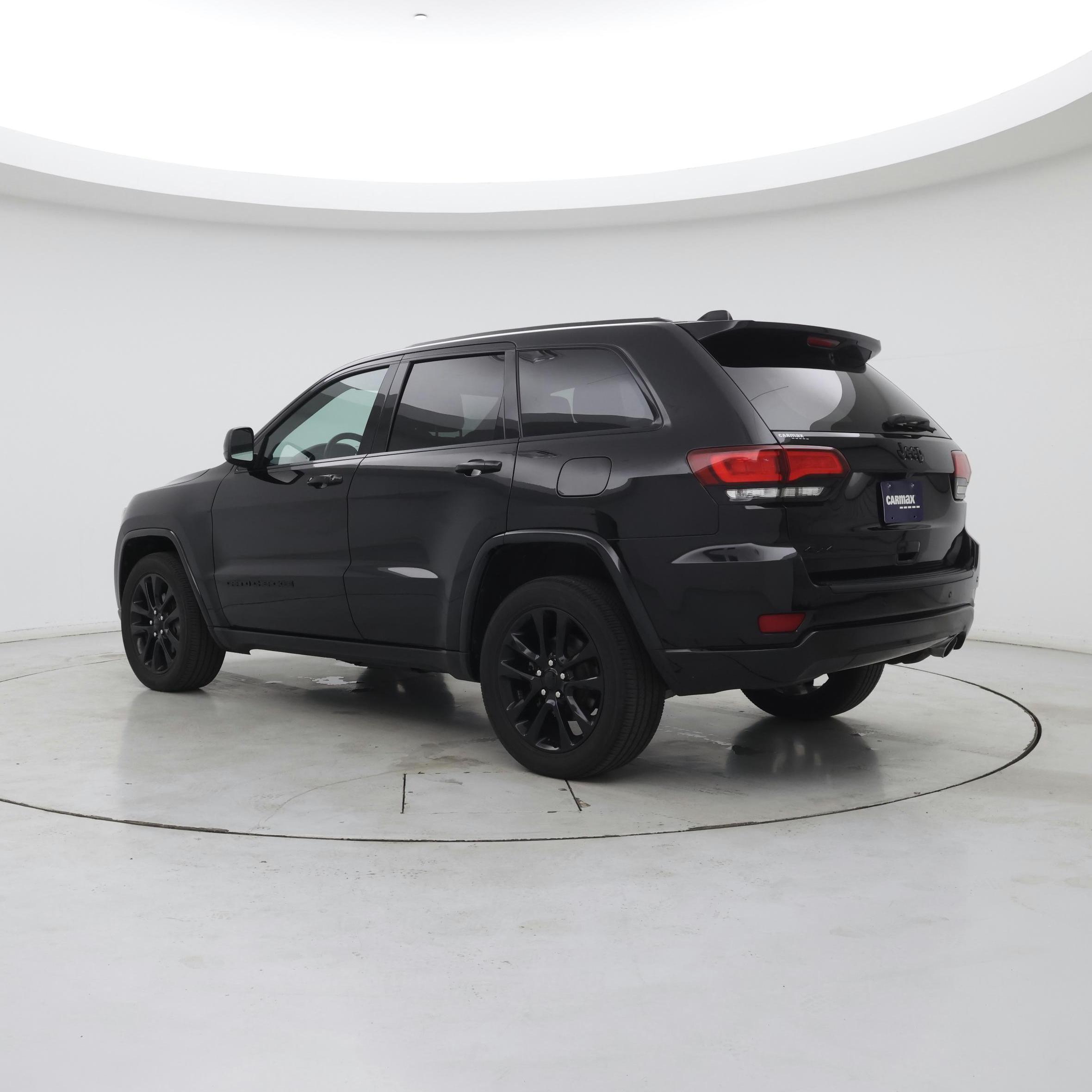 Thumbnail: 2020 Jeep Grand Cherokee - 2