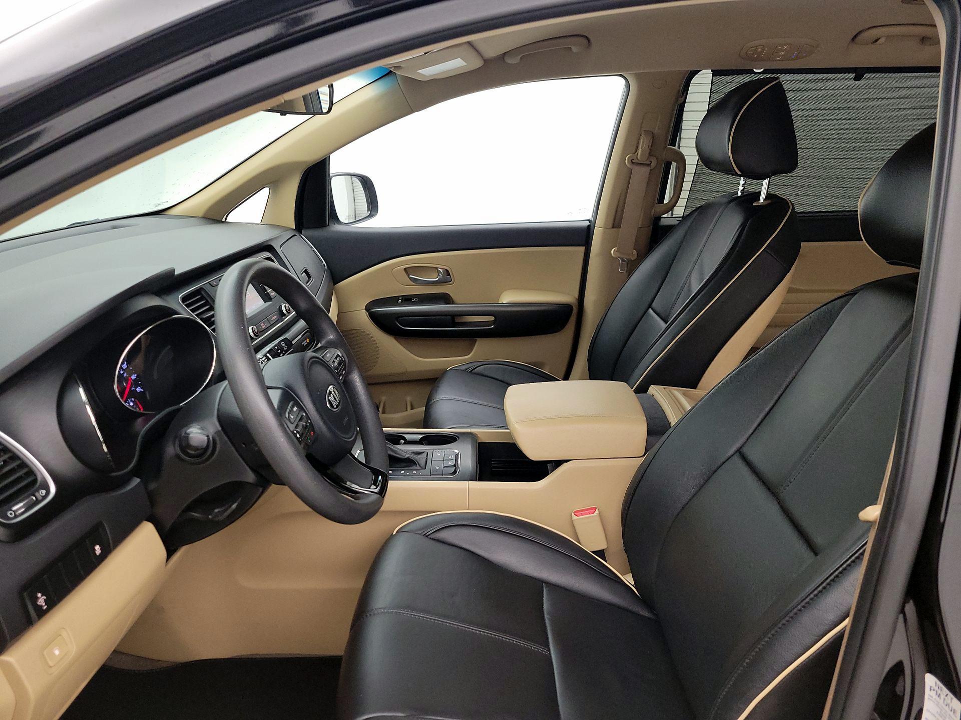 Thumbnail: 2016 Kia Sedona - 11