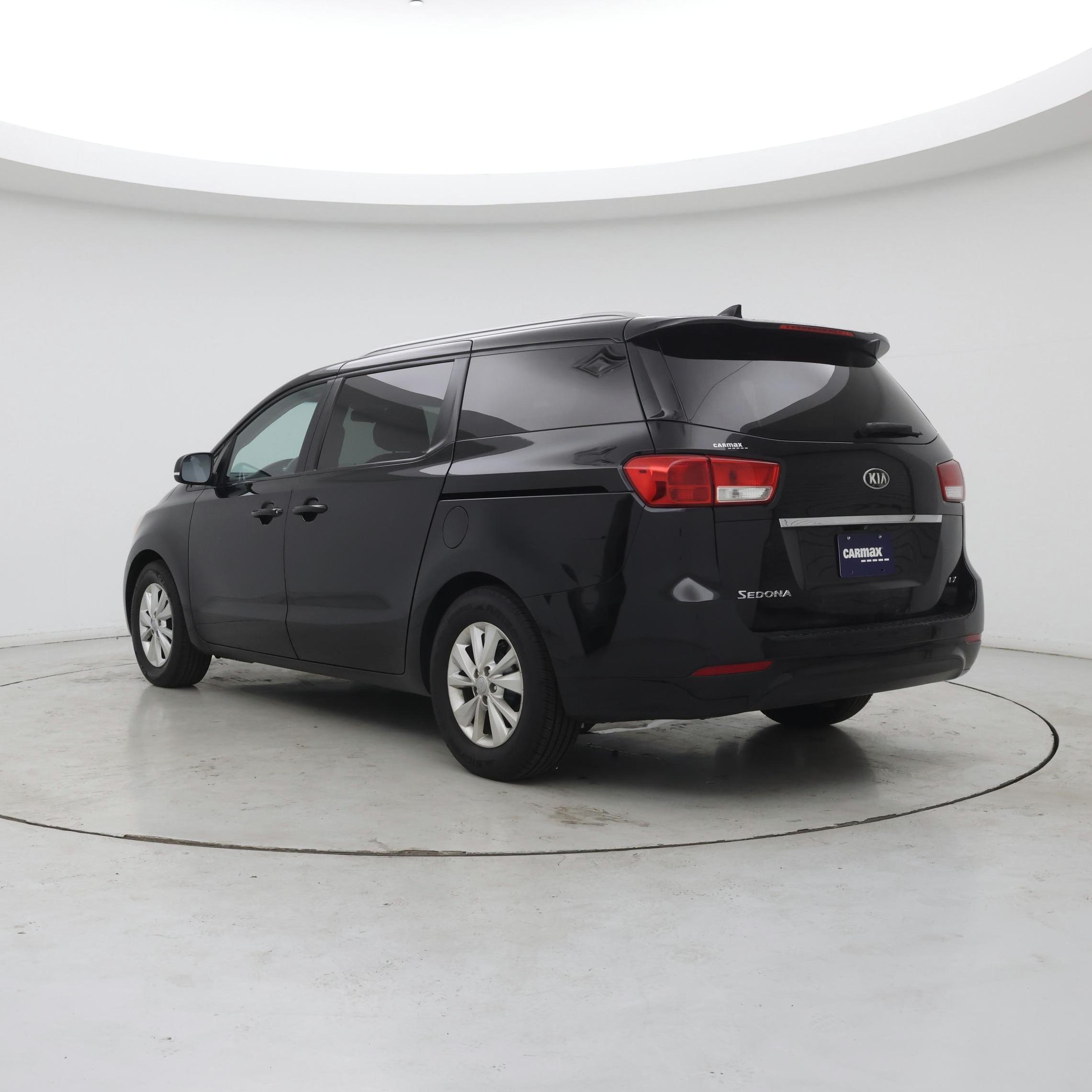 Thumbnail: 2016 Kia Sedona - 2