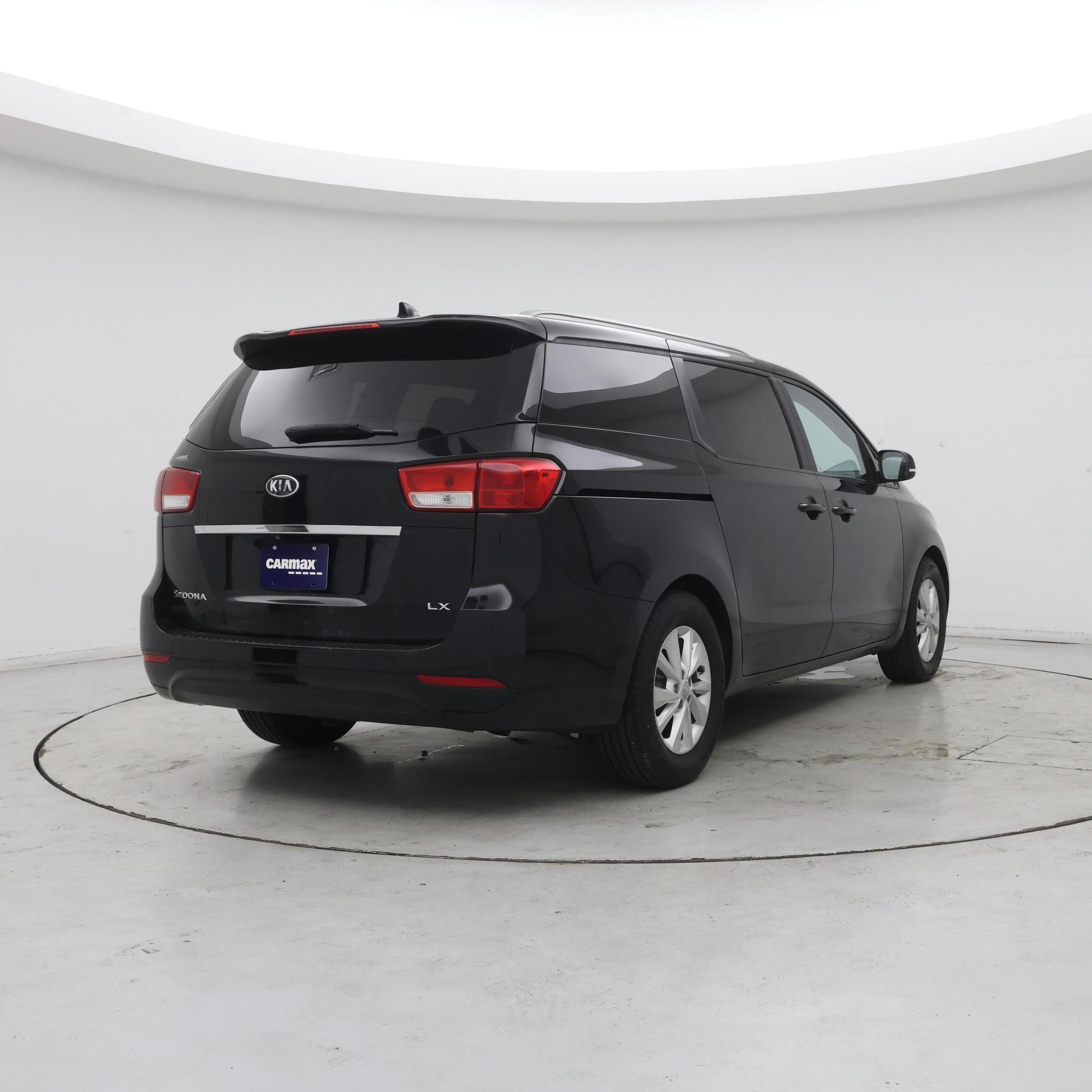 Thumbnail: 2016 Kia Sedona - 8