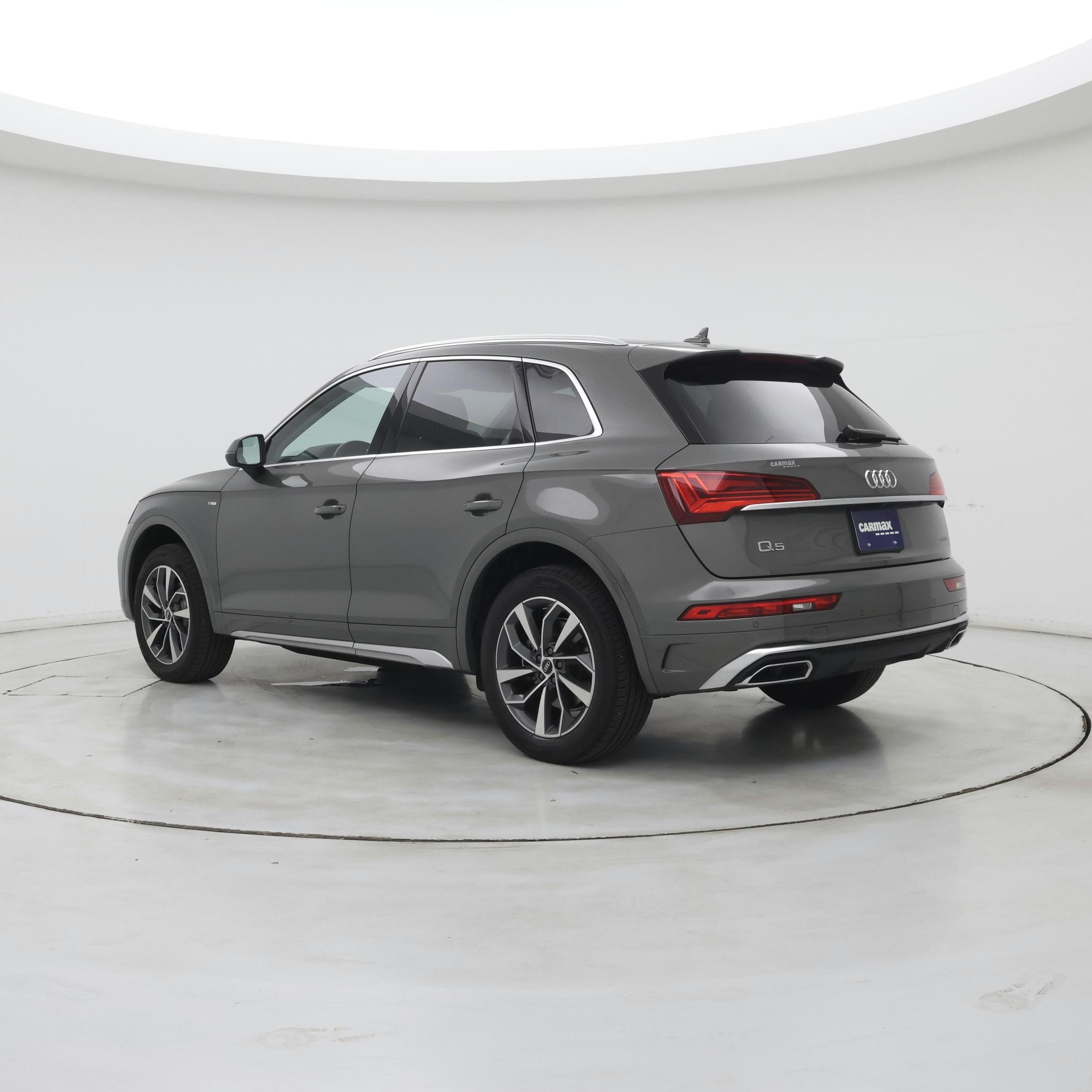 Thumbnail: 2023 Audi Q5 - 2