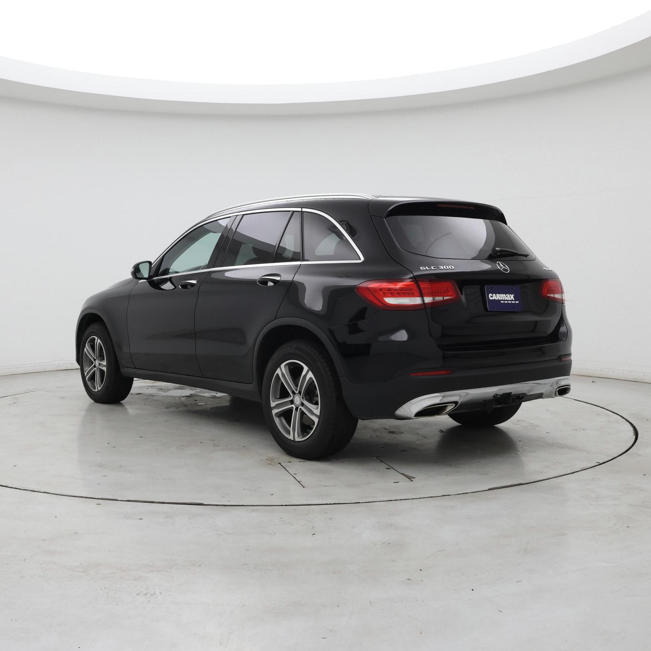 Thumbnail: 2017 Mercedes-Benz GLC - 2