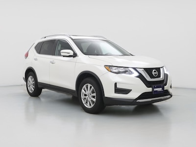 White 2017 Nissan Rogue SV