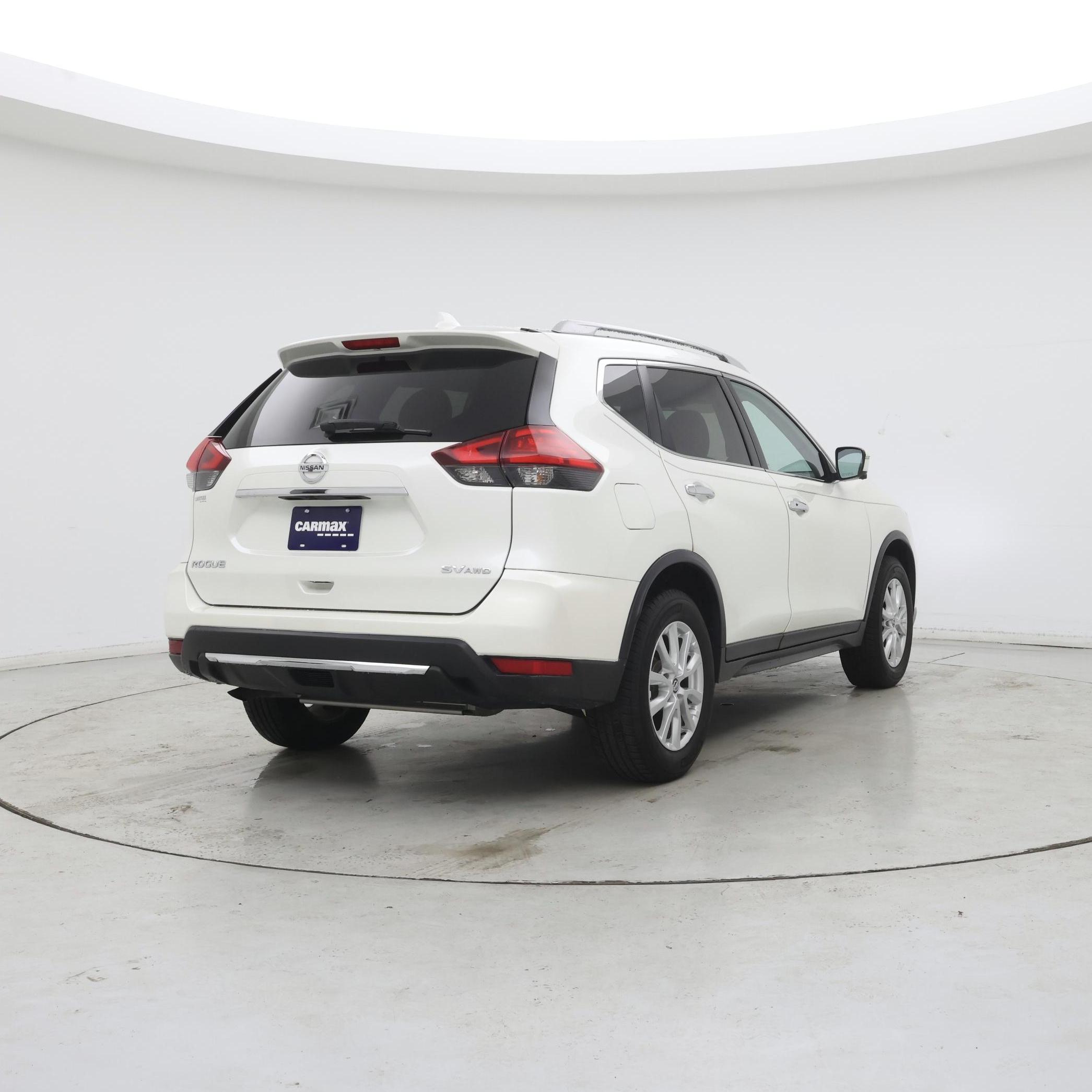 Thumbnail: 2017 Nissan Rogue - 8