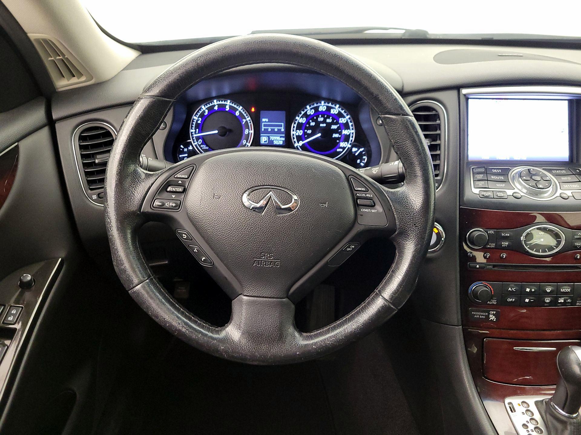Thumbnail: 2017 INFINITI QX50 - 10