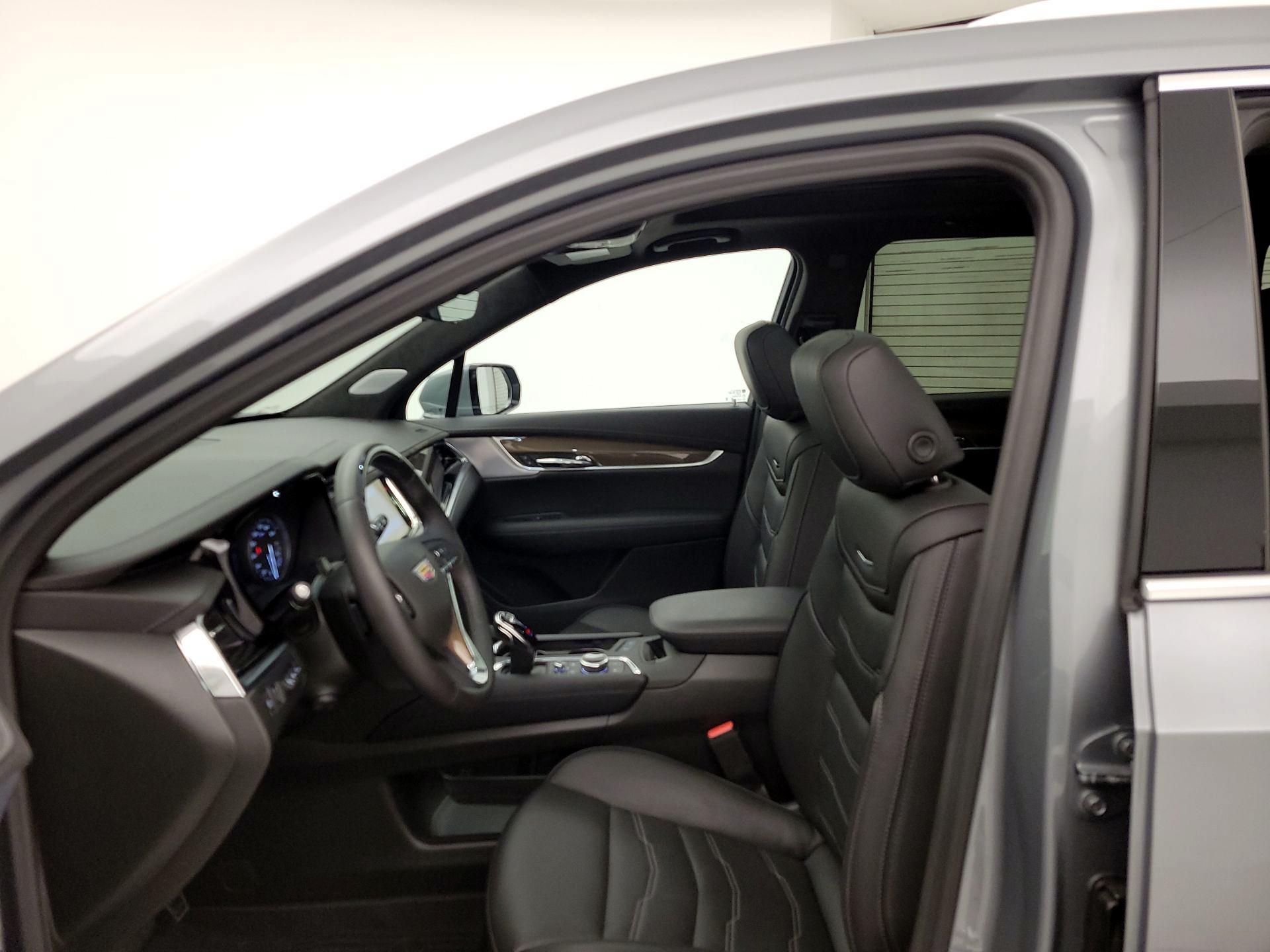 Thumbnail: 2020 Cadillac XT6 - 11