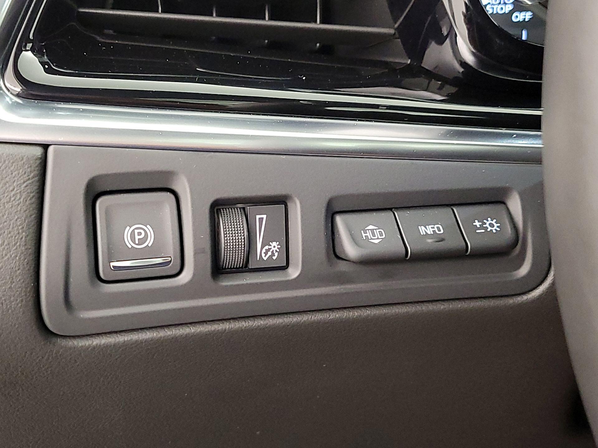 Thumbnail: 2020 Cadillac XT6 - 13
