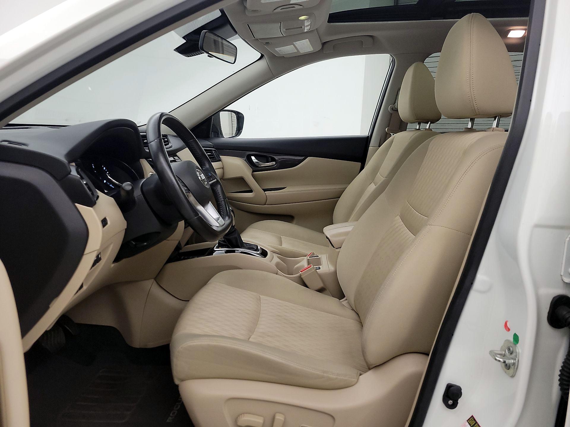 Thumbnail: 2019 Nissan Rogue - 11