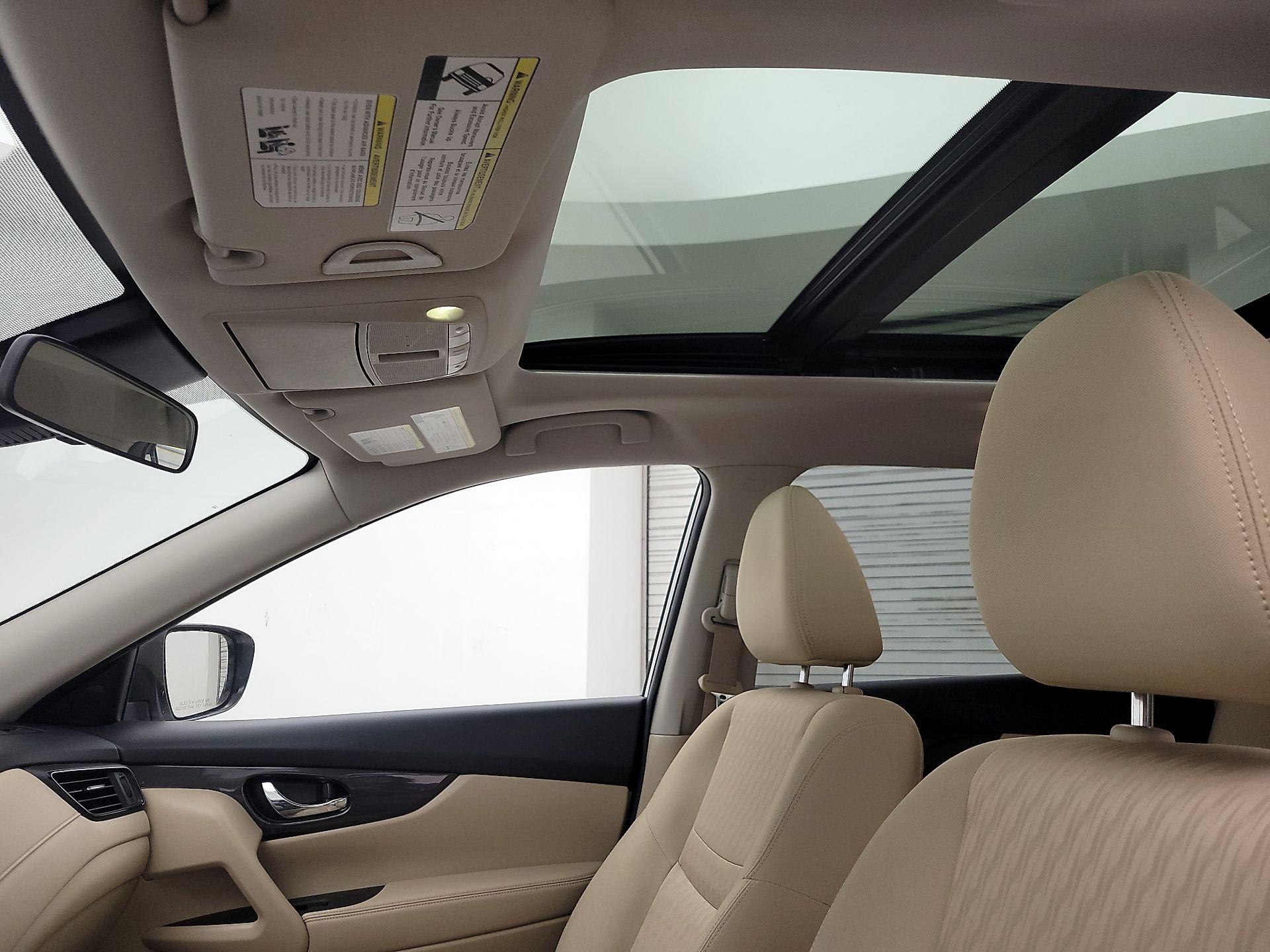 Thumbnail: 2019 Nissan Rogue - 20