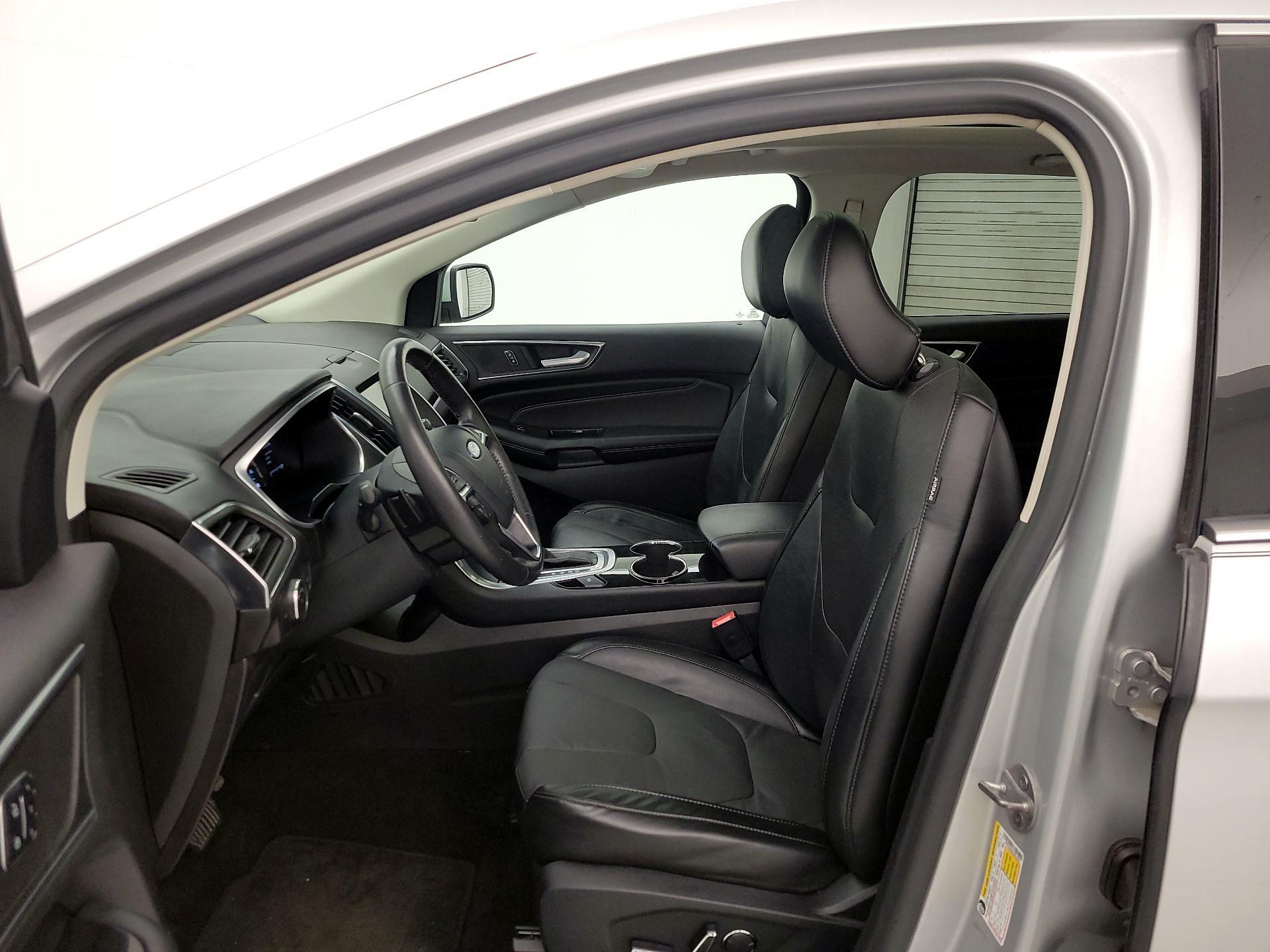 Thumbnail: 2015 Ford Edge - 11