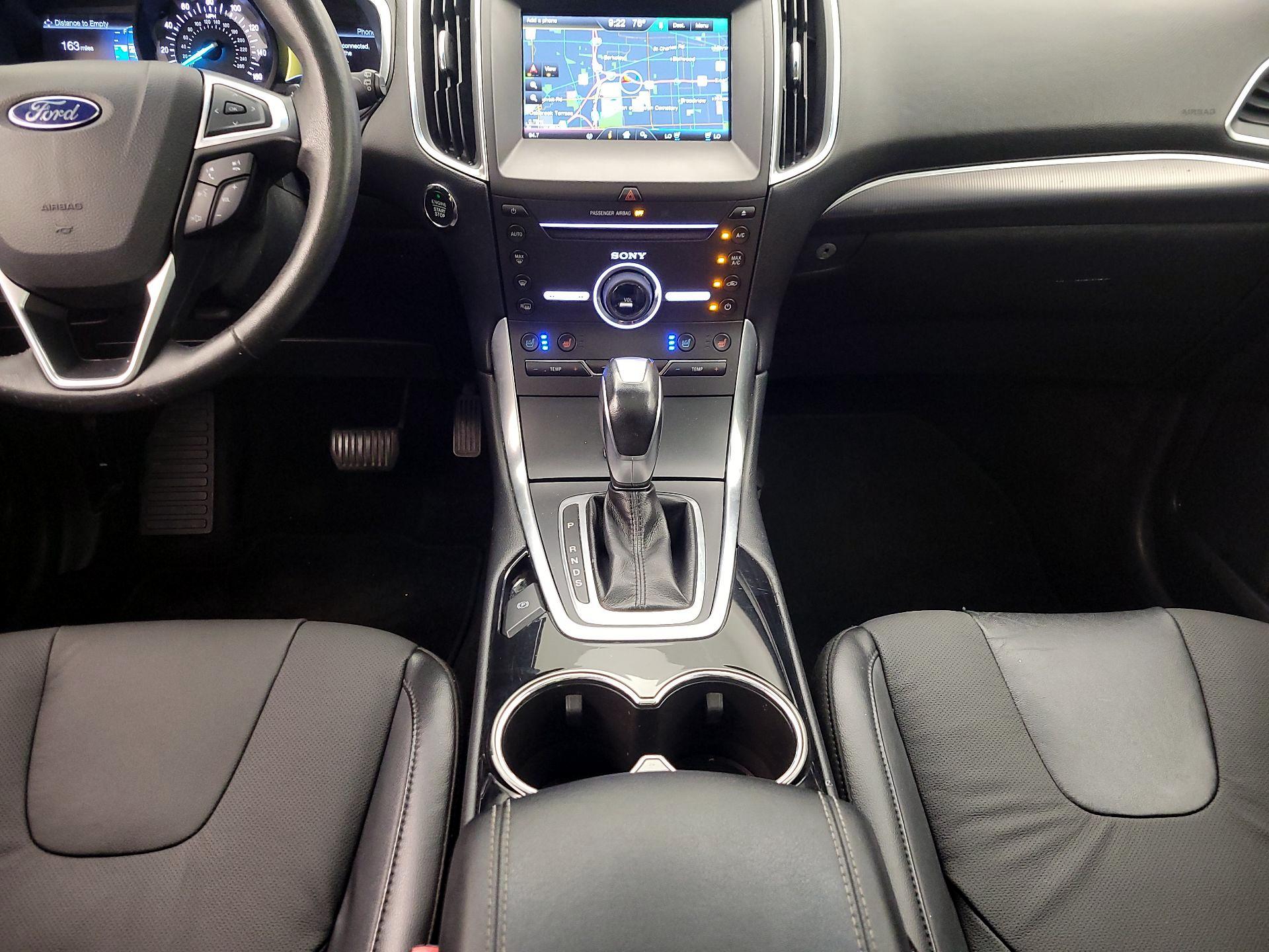 Thumbnail: 2015 Ford Edge - 18
