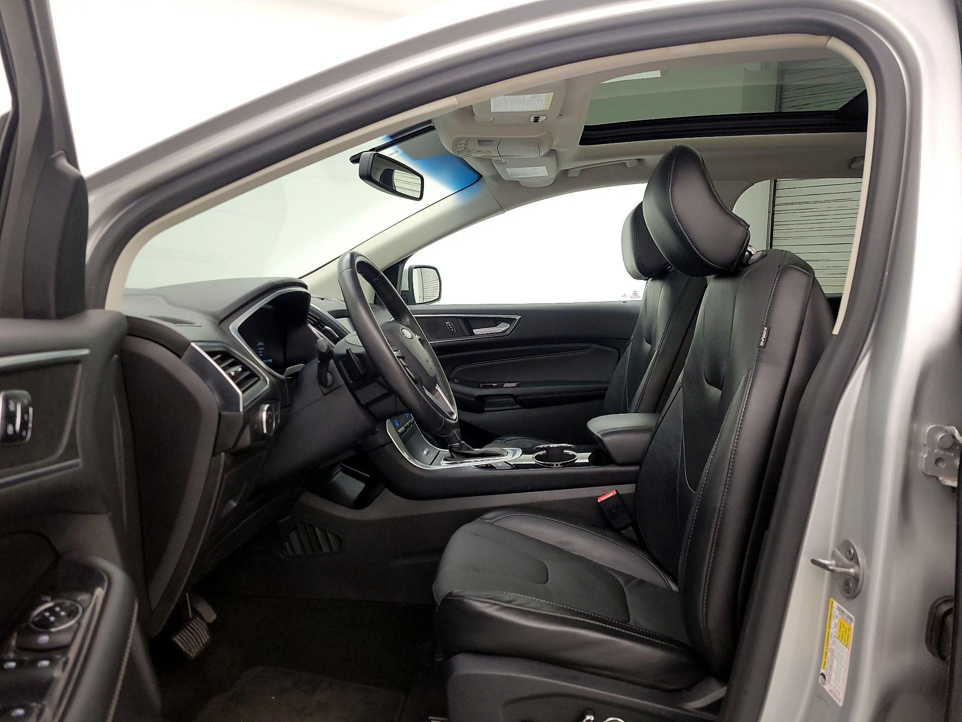 Thumbnail: 2015 Ford Edge - 20