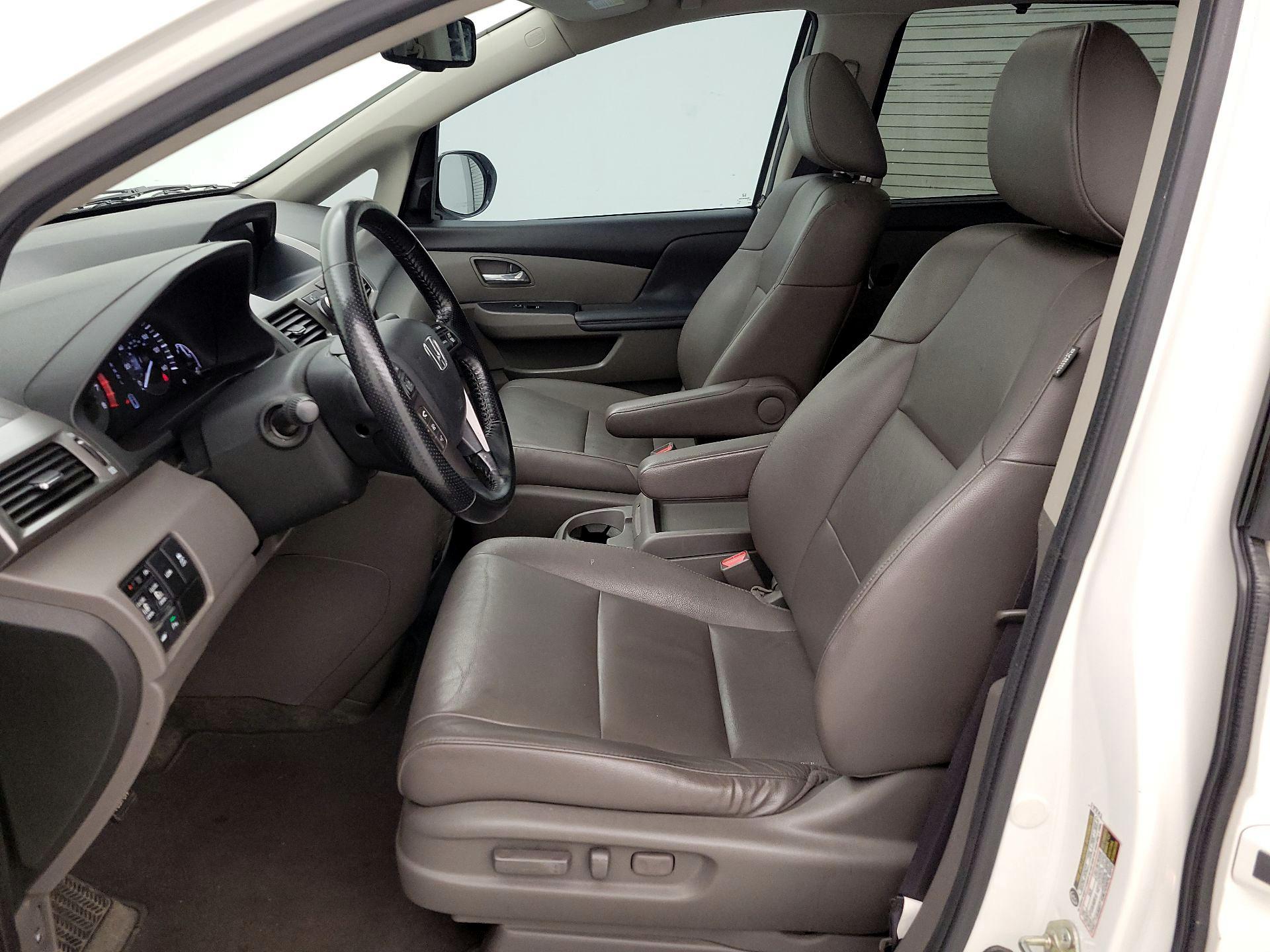 Thumbnail: 2015 Honda Odyssey - 11
