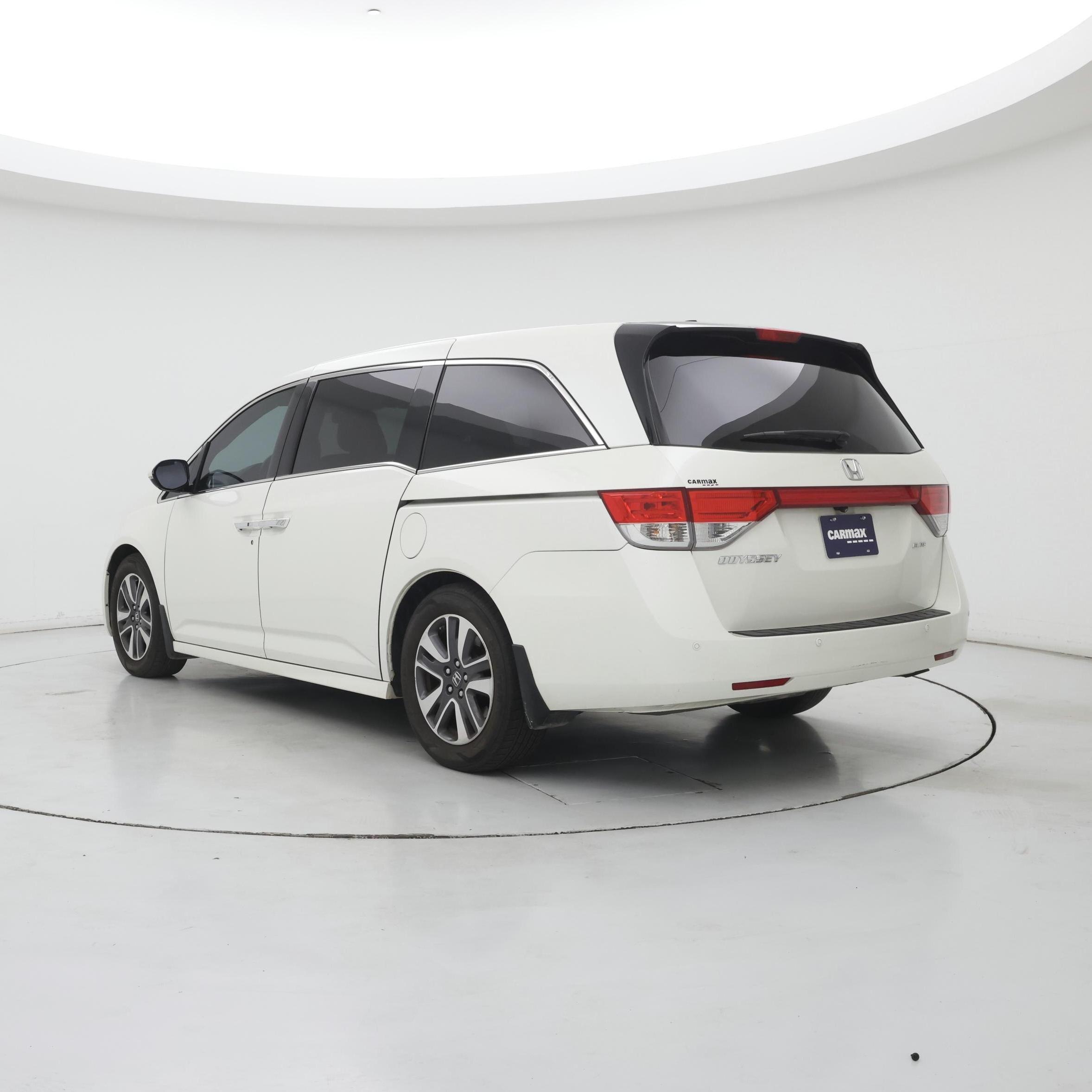 Thumbnail: 2015 Honda Odyssey - 2