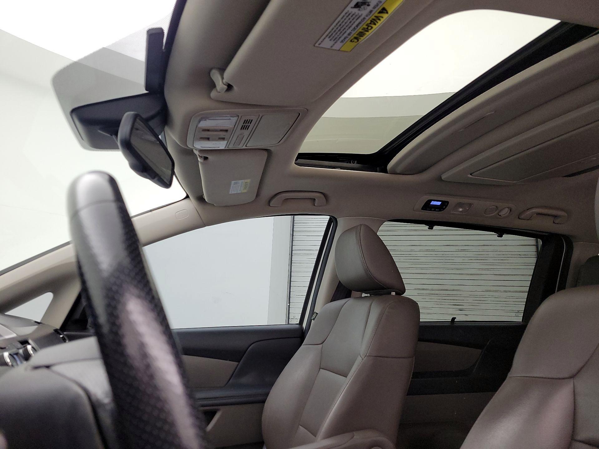 Thumbnail: 2015 Honda Odyssey - 20