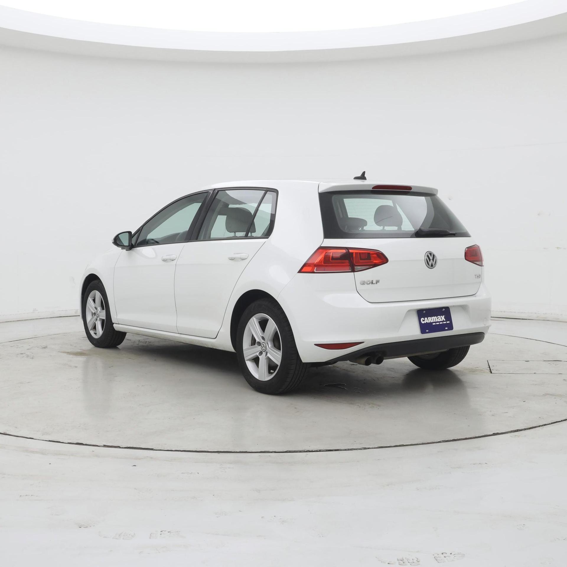 Thumbnail: 2017 Volkswagen Golf - 2