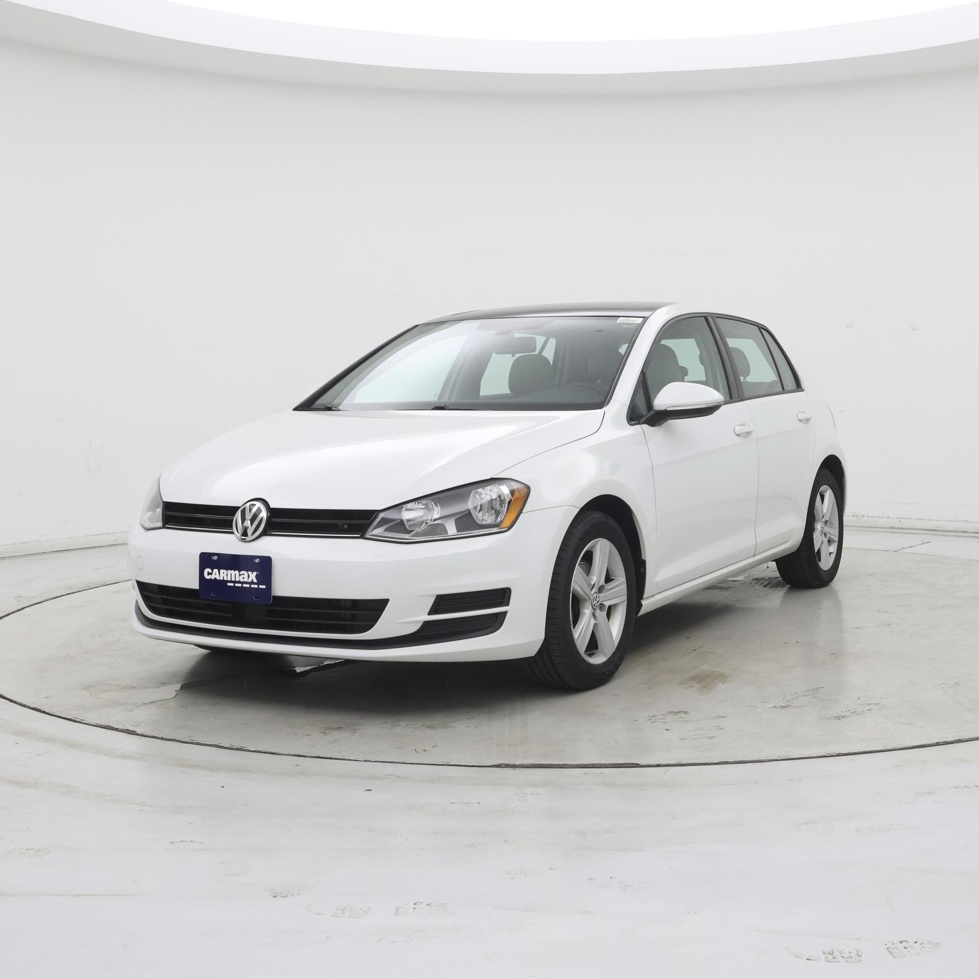 Thumbnail: 2017 Volkswagen Golf - 4