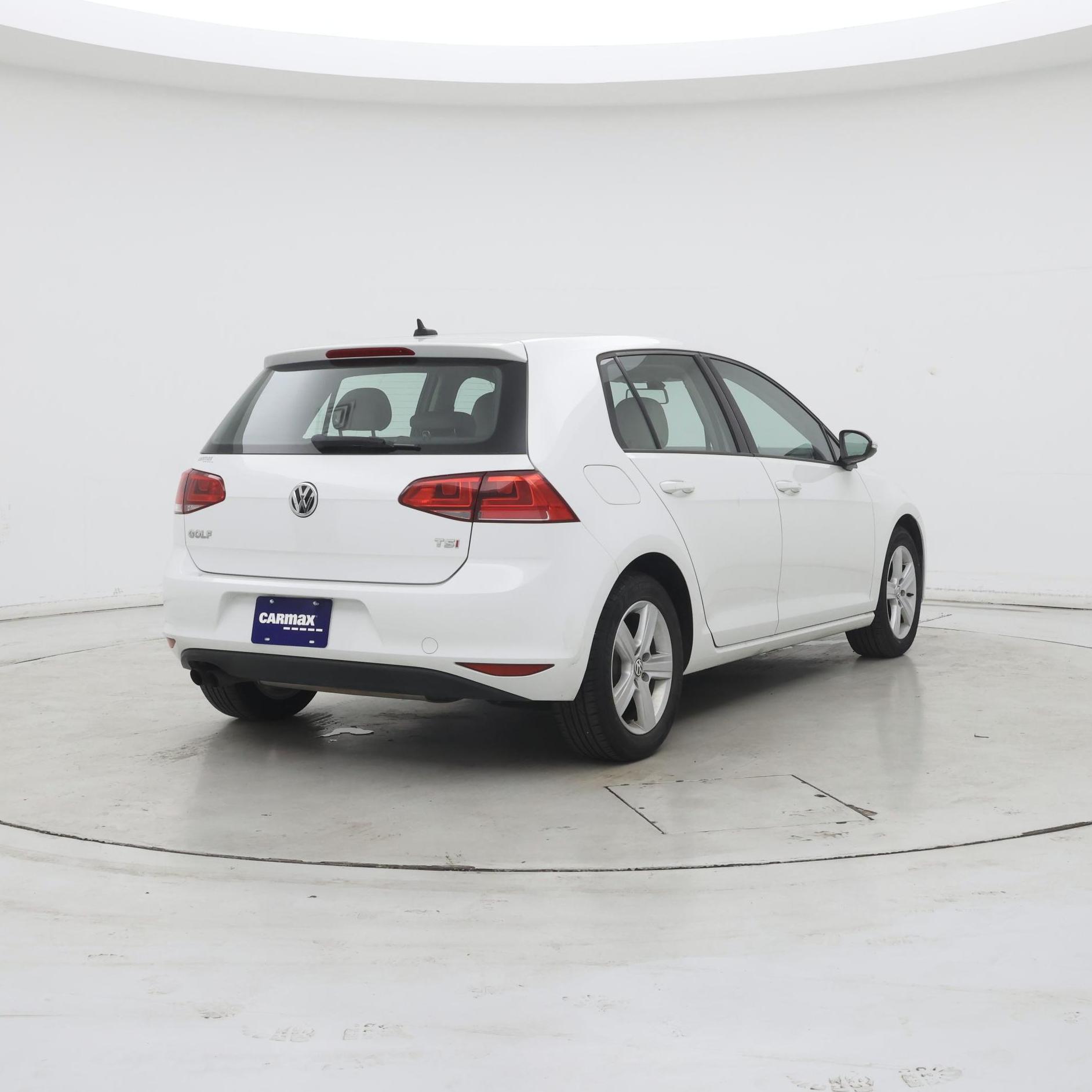 Thumbnail: 2017 Volkswagen Golf - 8