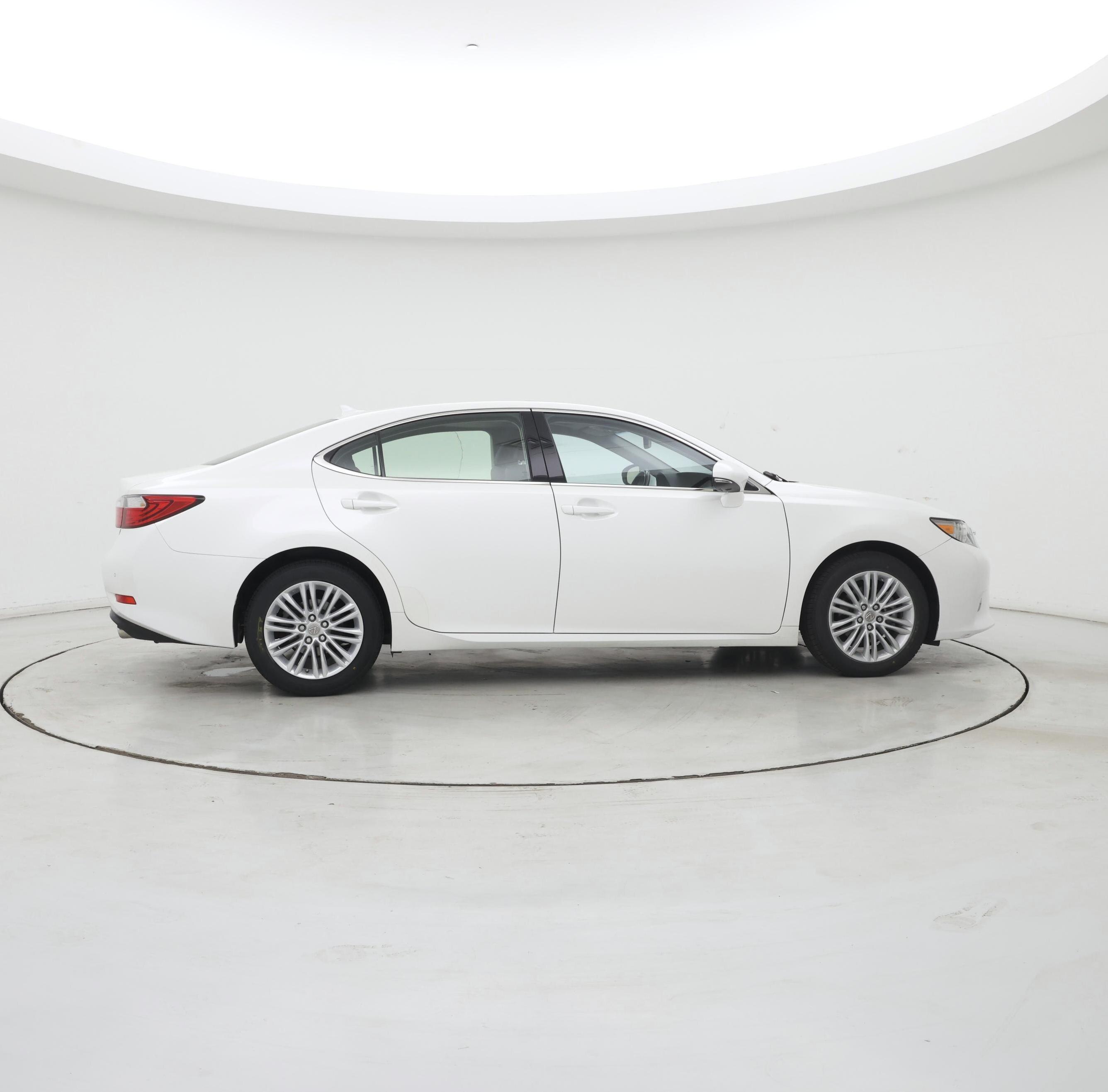 Thumbnail: 2014 Lexus ES - 7