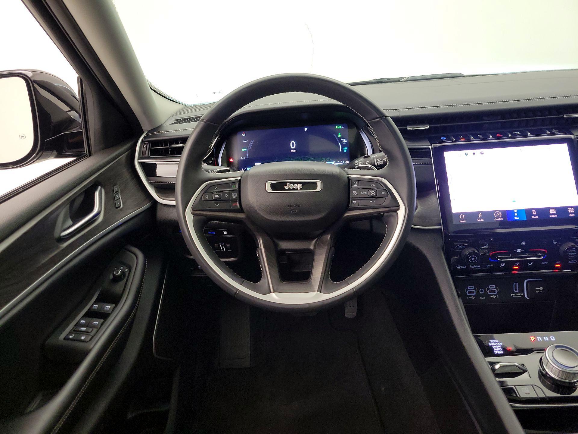 Thumbnail: 2022 Jeep Grand Cherokee - 10