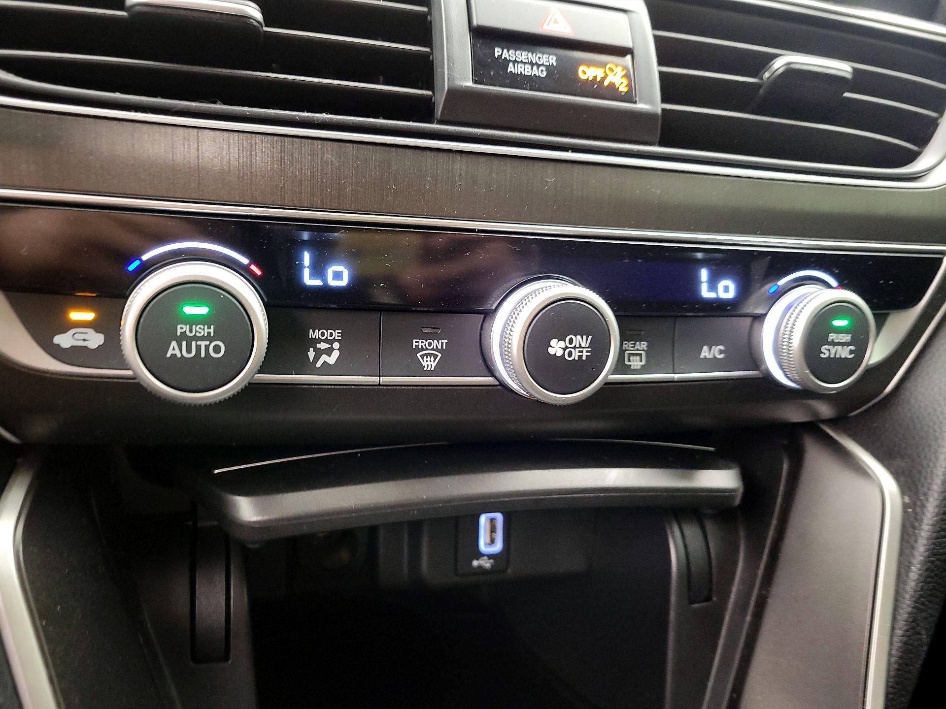 Thumbnail: 2018 Honda Accord - 16