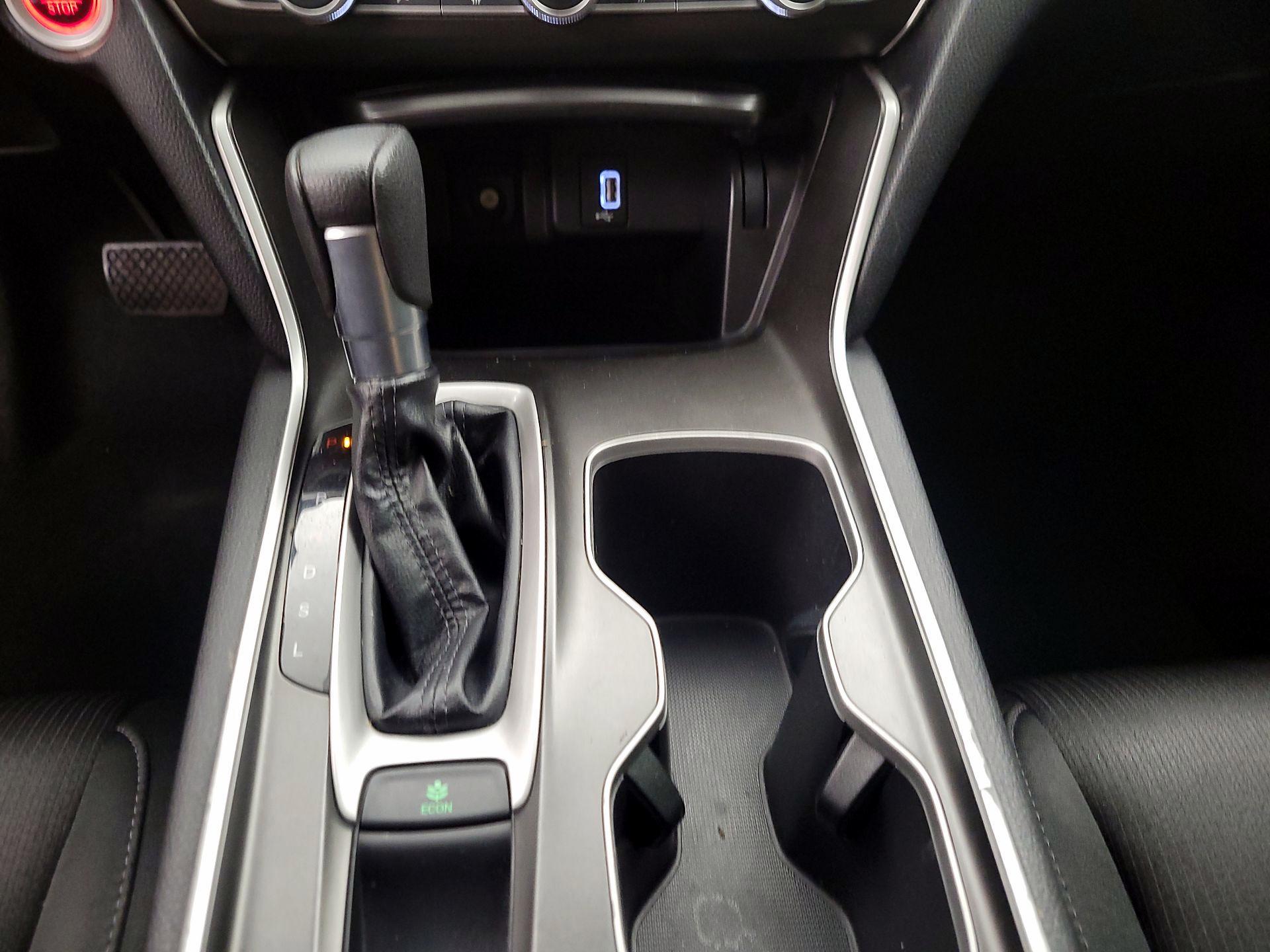 Thumbnail: 2018 Honda Accord - 17
