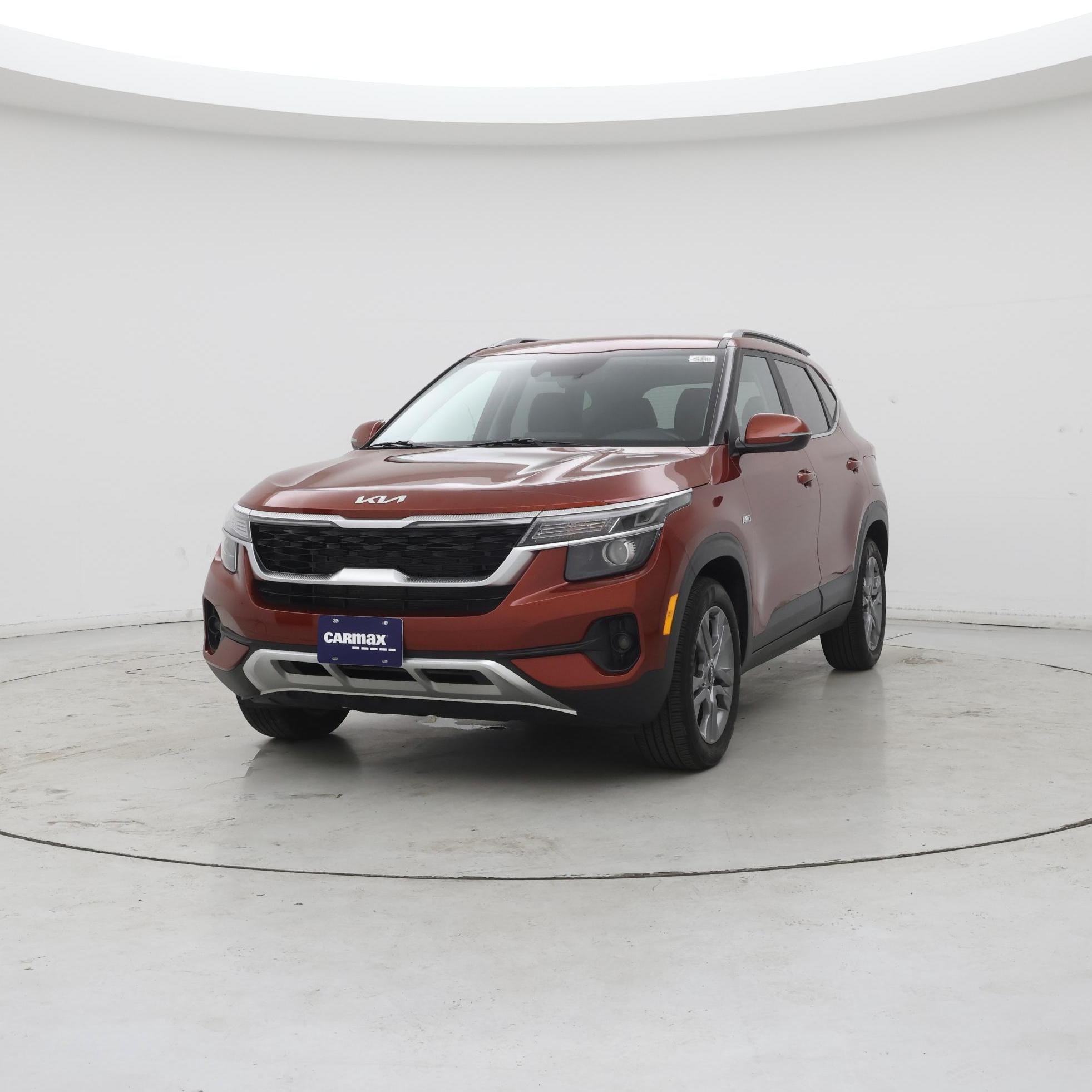 Thumbnail: 2022 Kia Seltos - 4