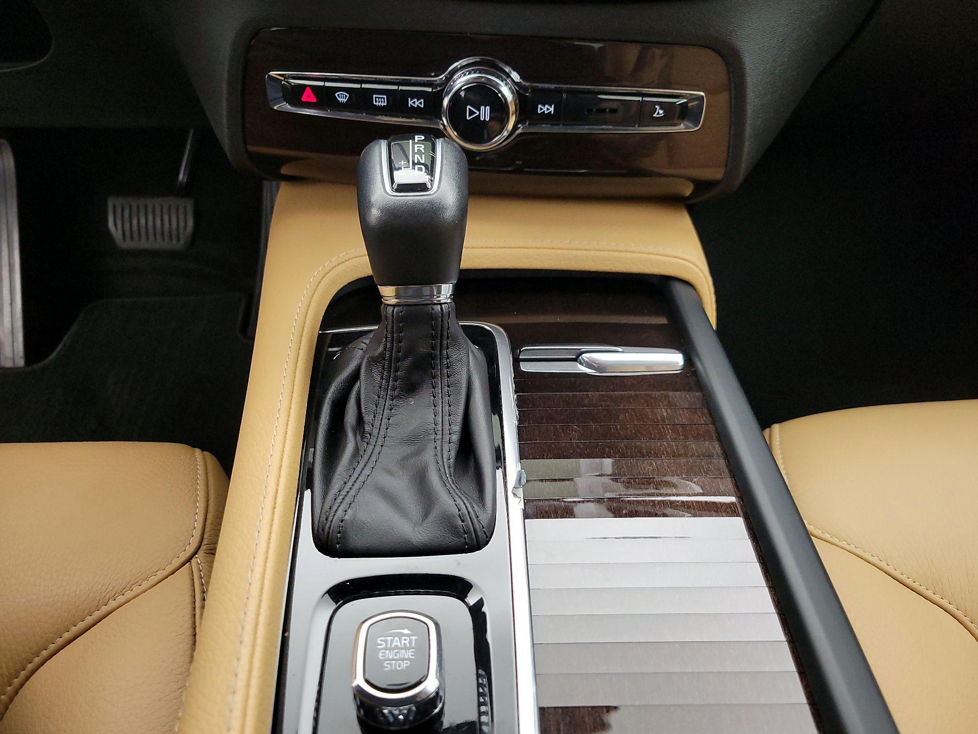 Thumbnail: 2019 Volvo XC90 - 18