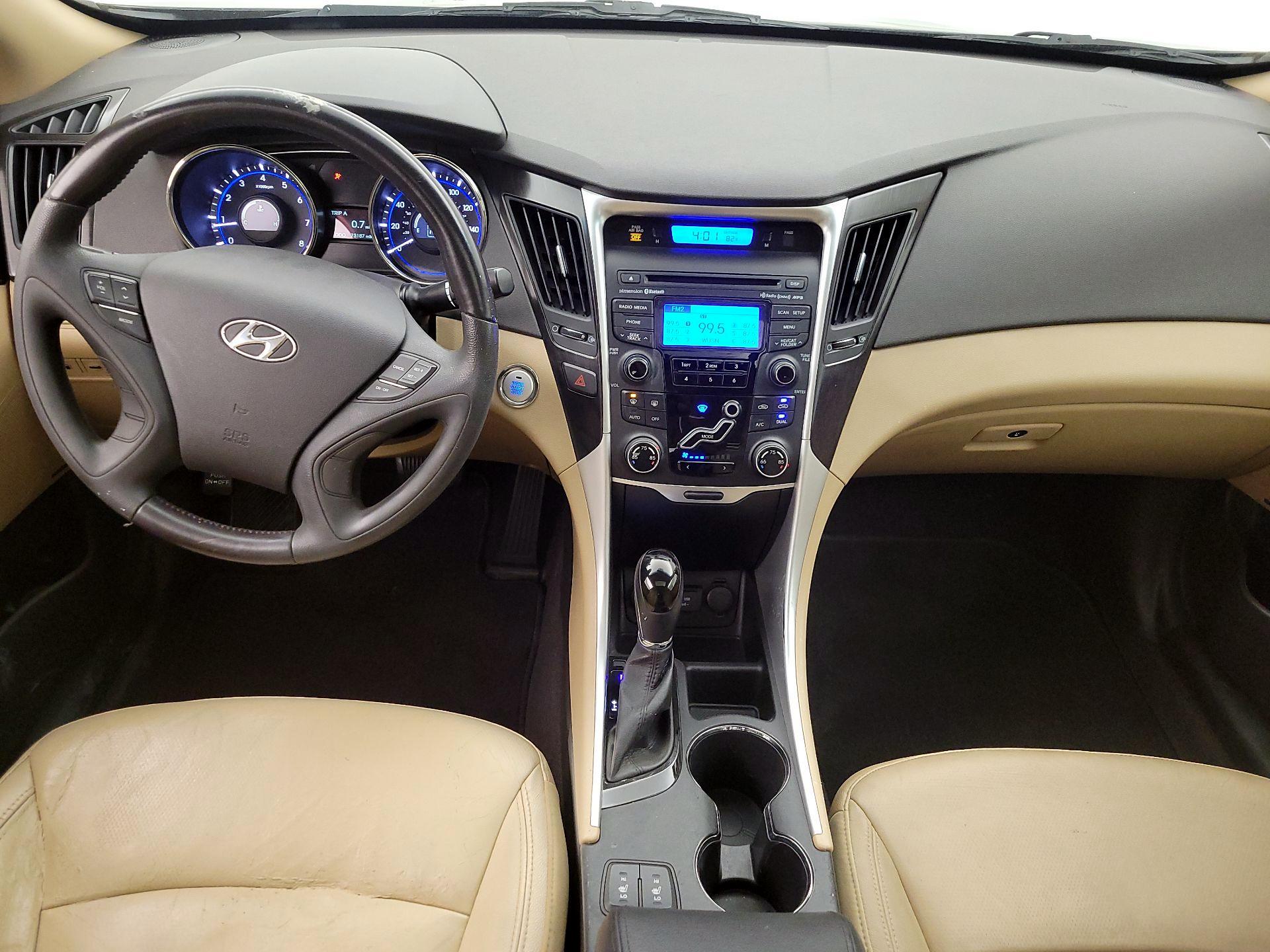 Thumbnail: 2013 Hyundai Sonata - 9