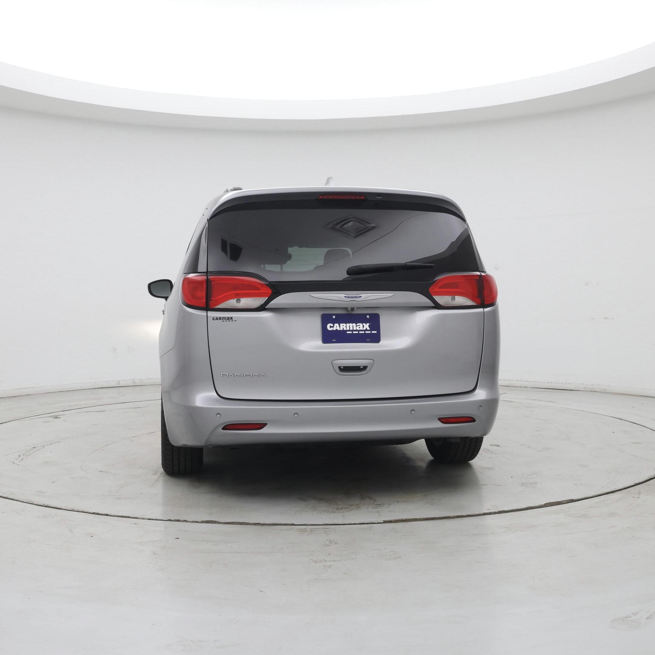 Thumbnail: 2018 Chrysler Pacifica - 6