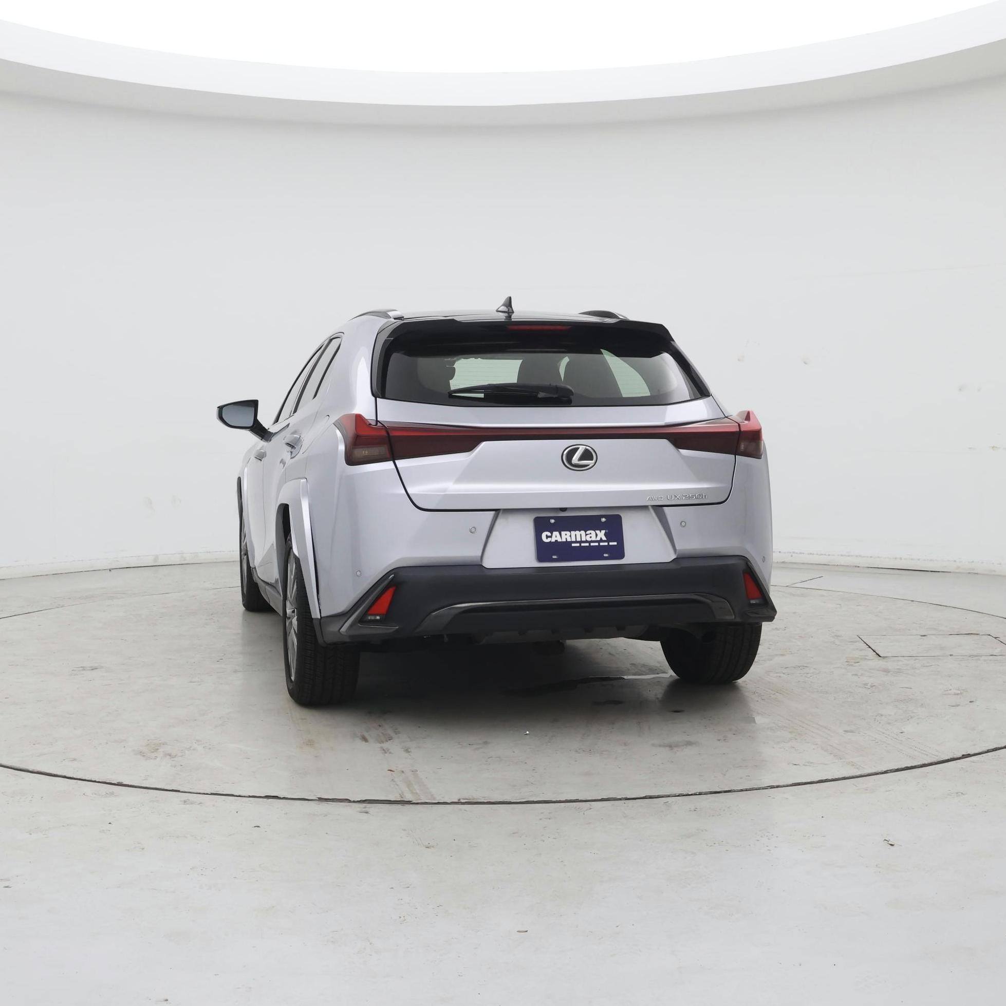 Thumbnail: 2024 Lexus UX - 6