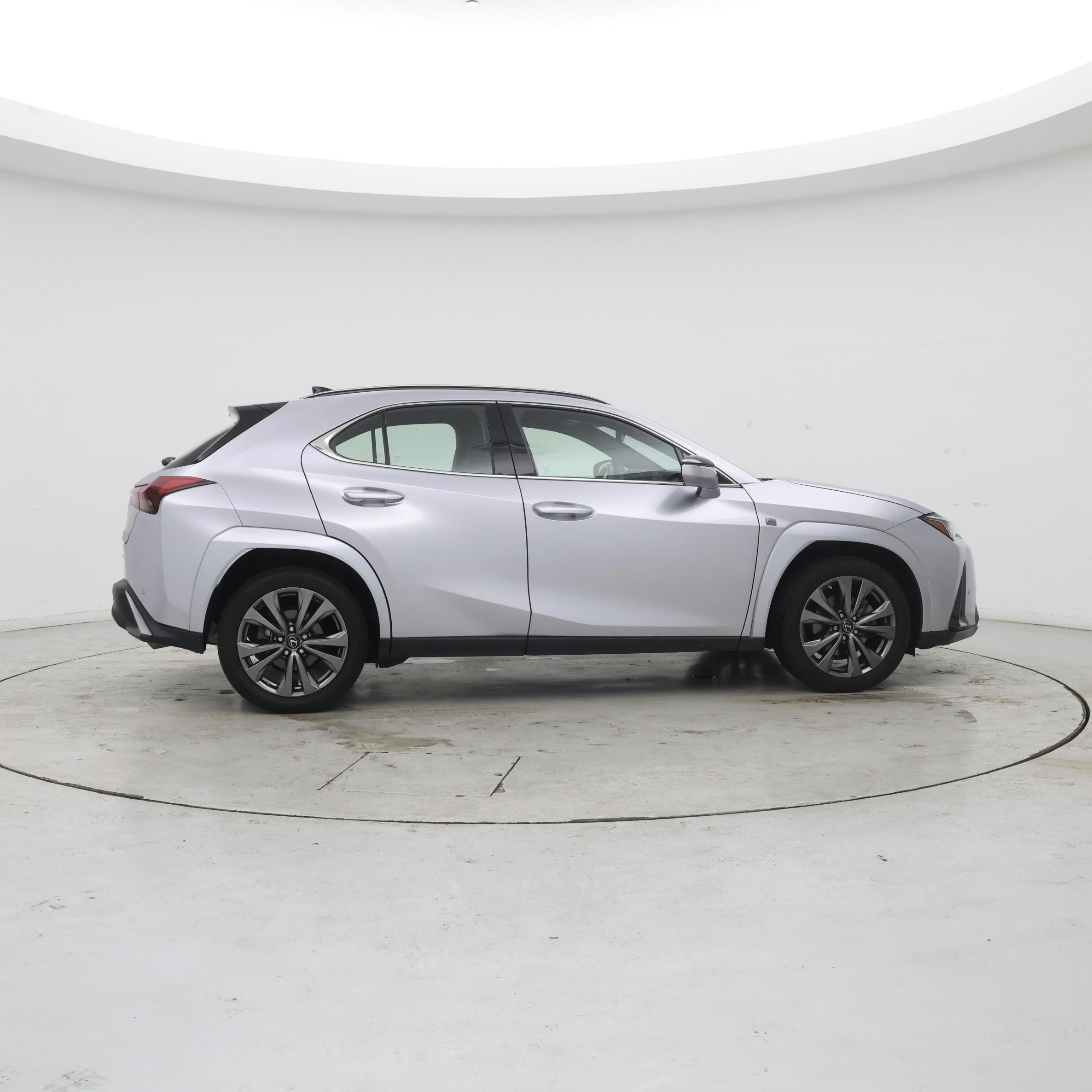 Thumbnail: 2024 Lexus UX - 7