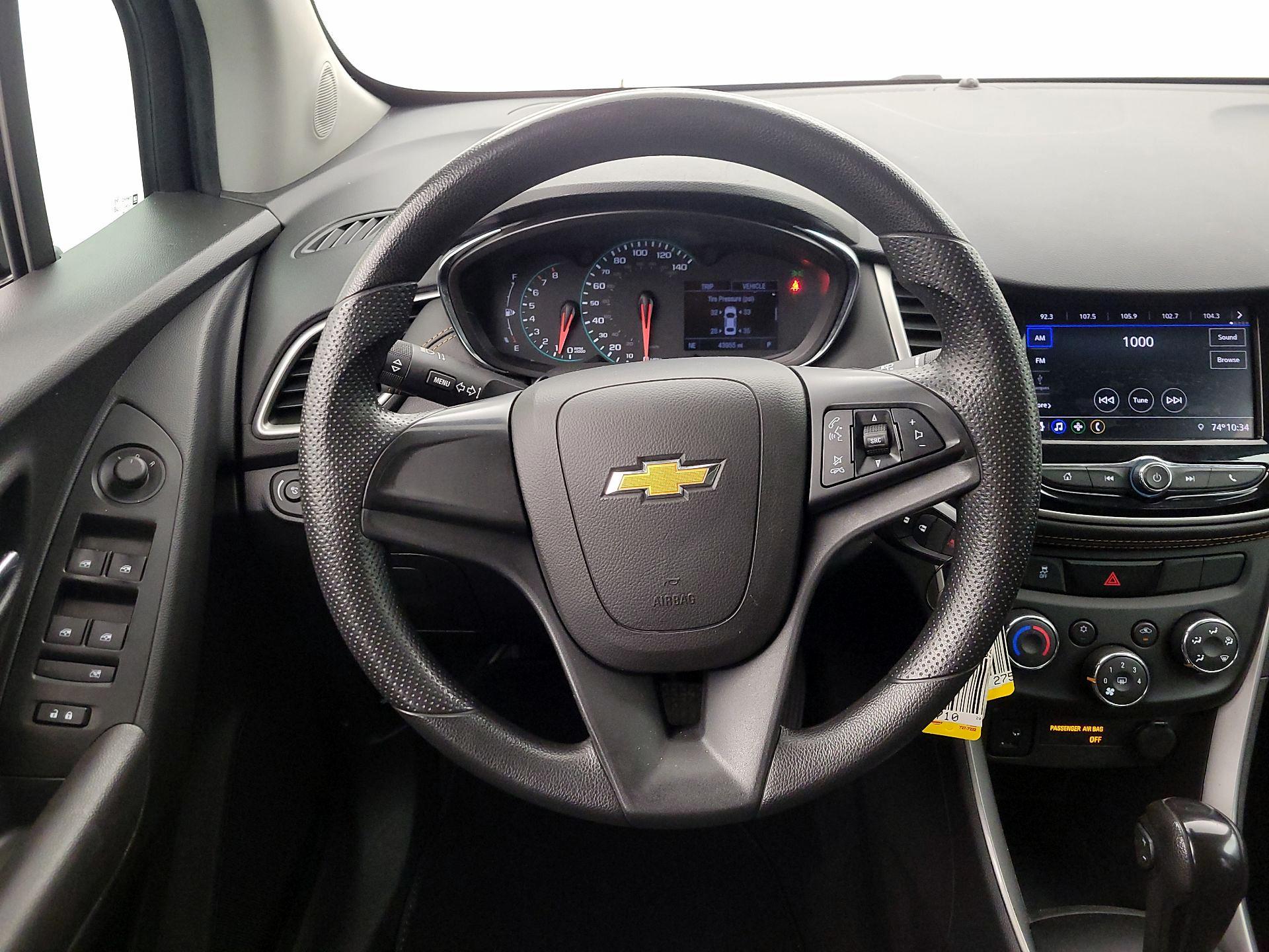 Thumbnail: 2020 Chevrolet Trax - 10