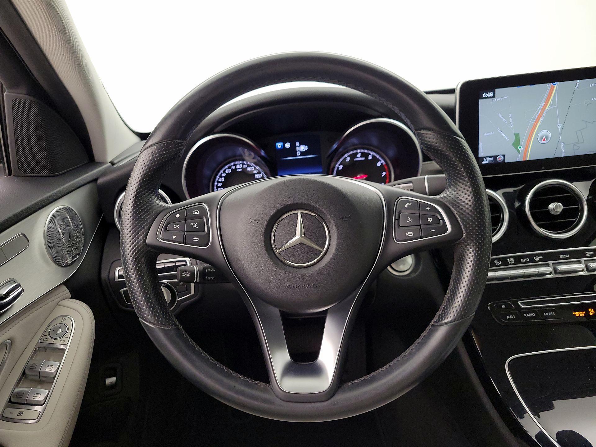 Thumbnail: 2015 Mercedes-Benz C-Class - 10