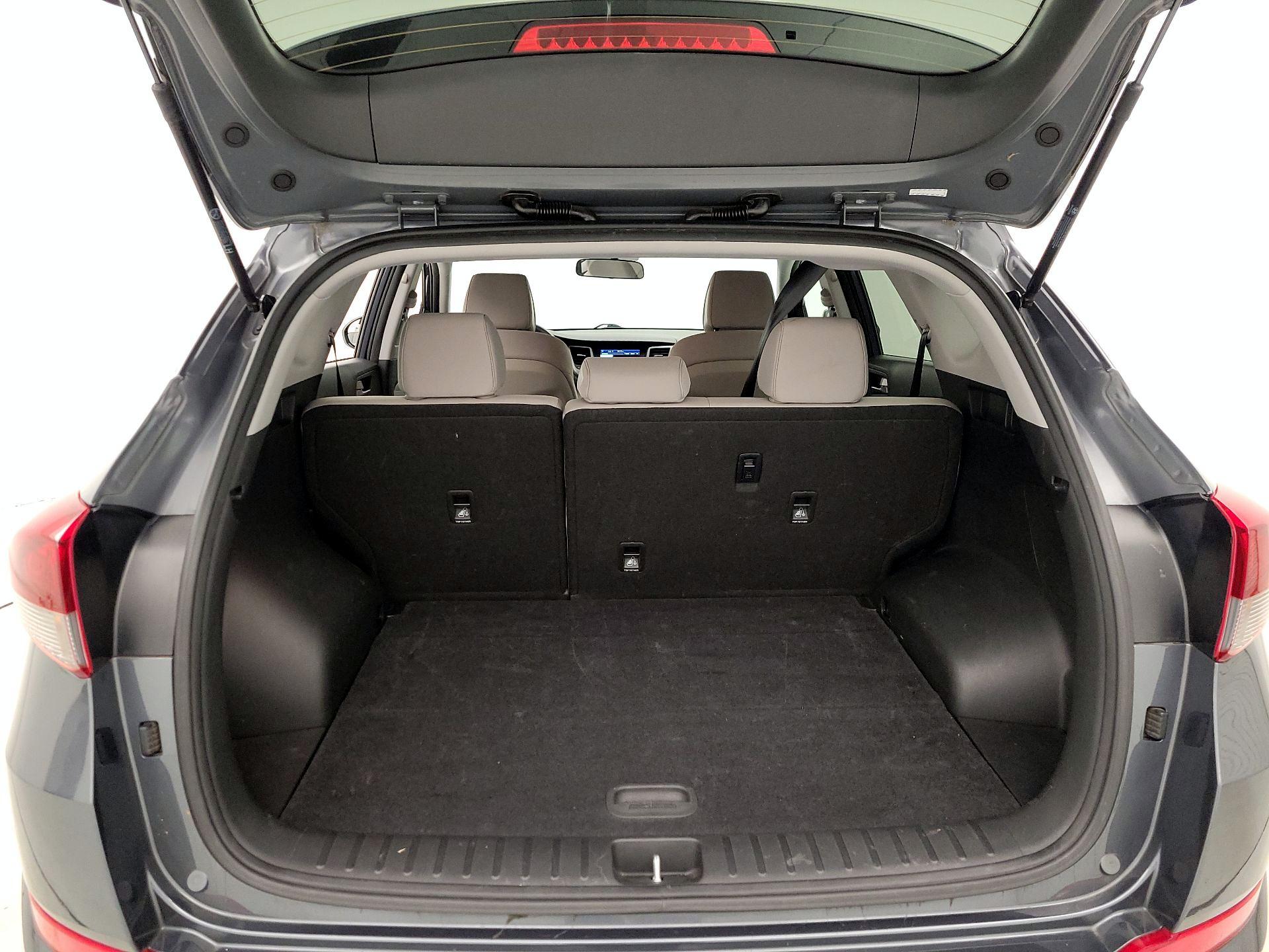 Thumbnail: 2018 Hyundai Tucson - 20