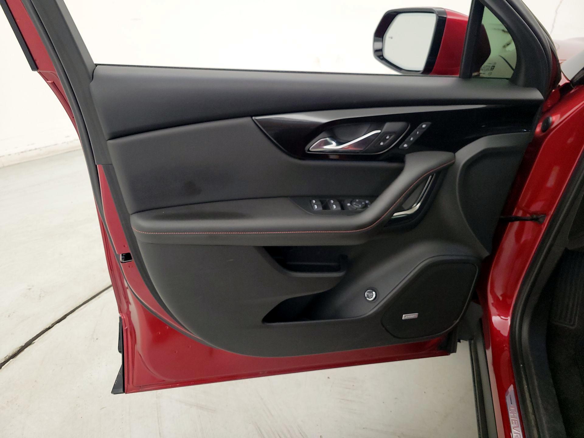 Thumbnail: 2021 Chevrolet Blazer - 12
